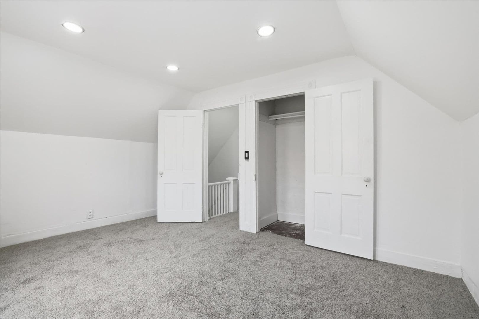 Scranton House: 940 Monroe Ave