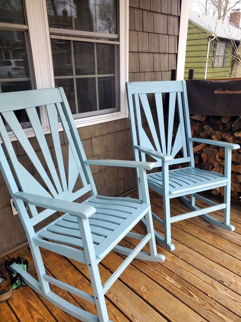 Niantic House: 71 Oakwood Rd