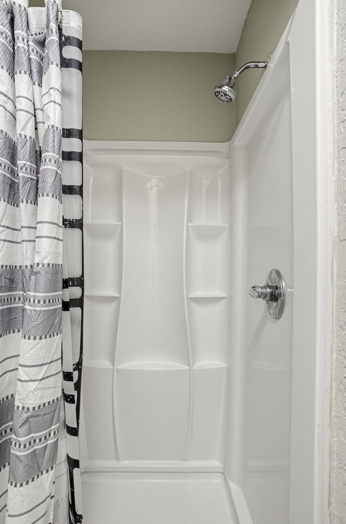 Phoenix Townhome: 1524 W Monroe St