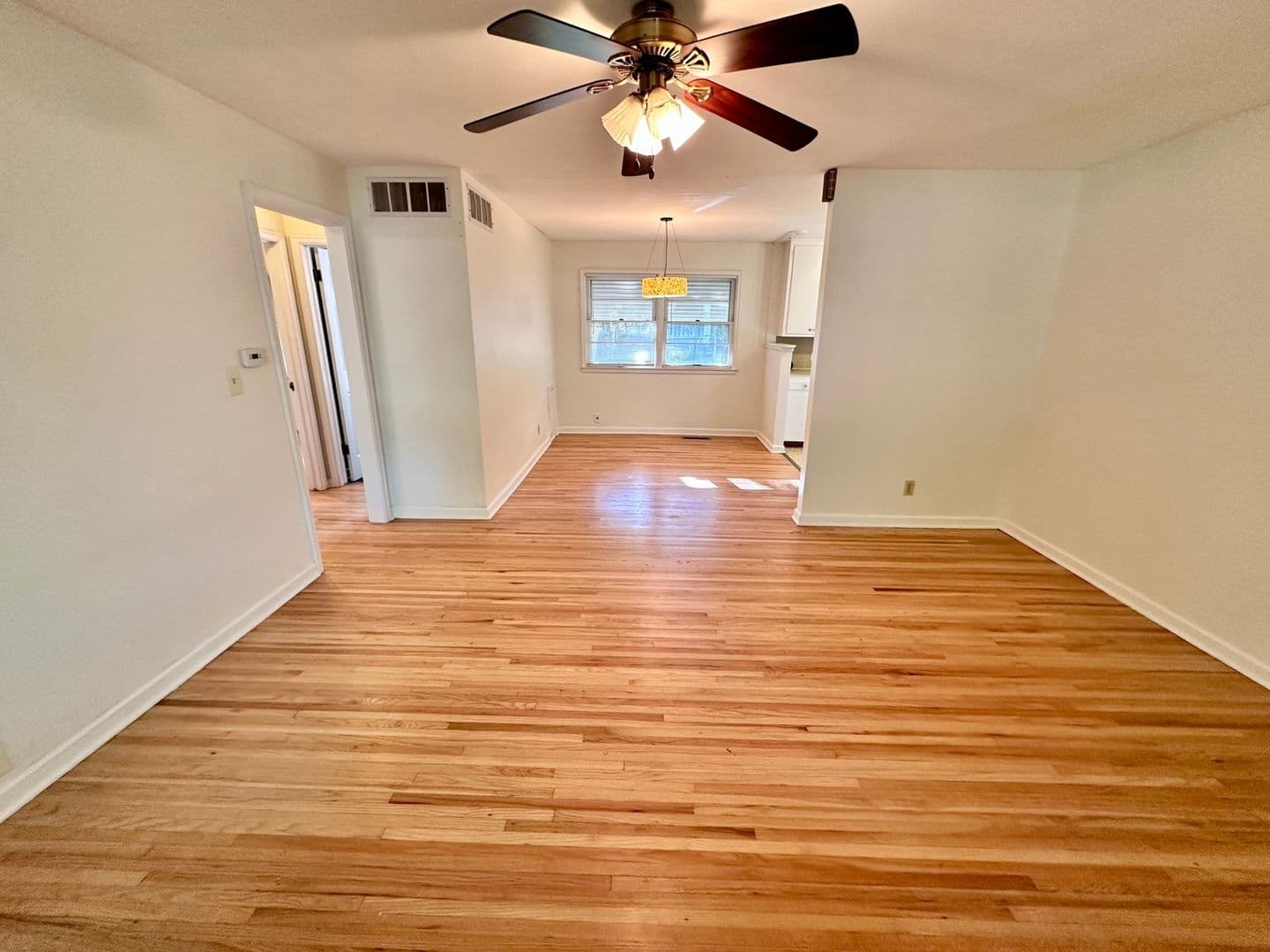 Wichita House: 829 S Watson Ln
