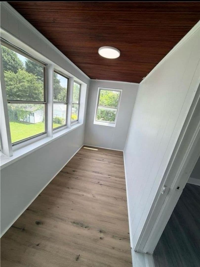 Kingston Townhome: 223 Zerby Ave
