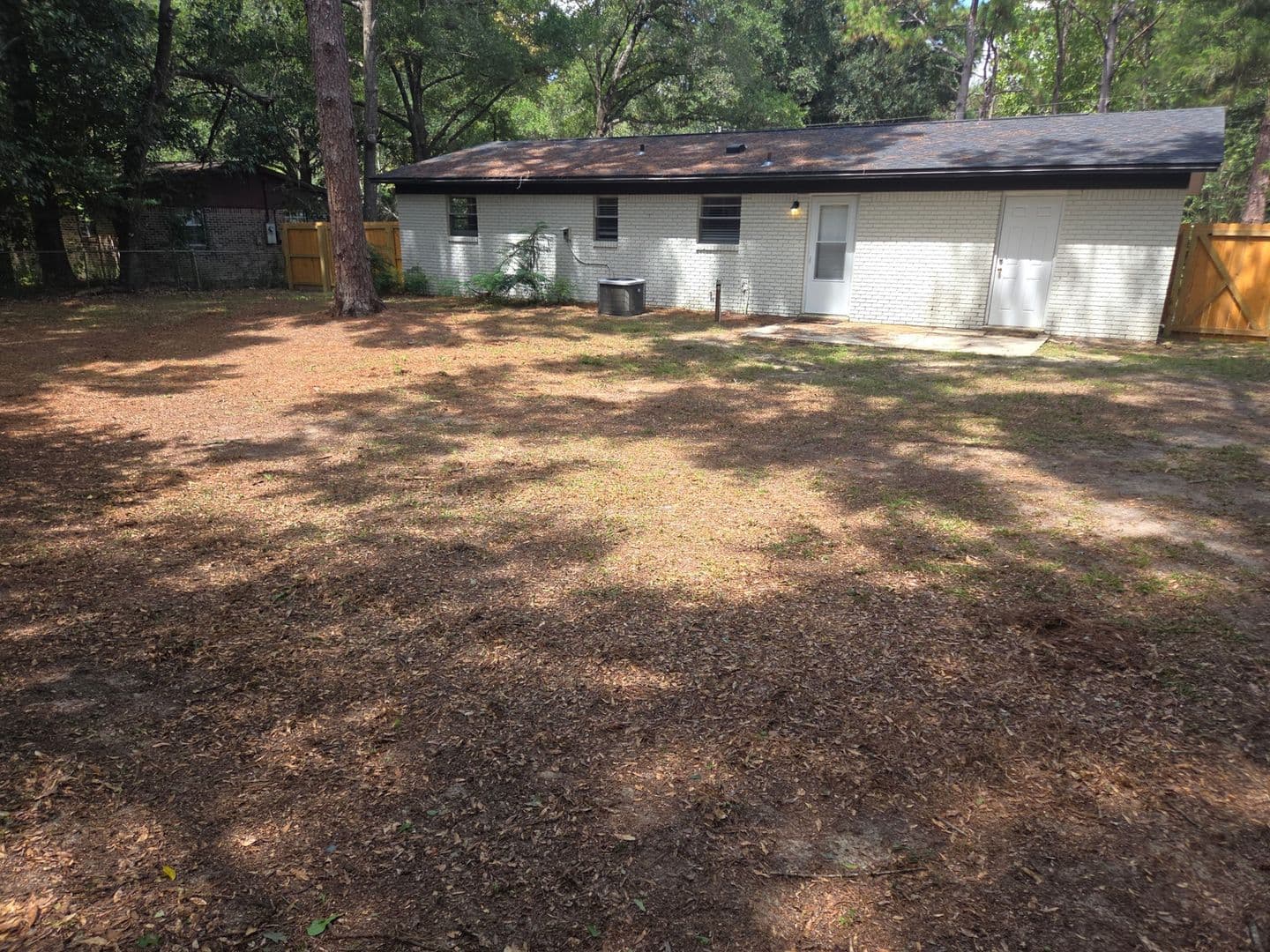 Crestview House: 503 Tall Pines St