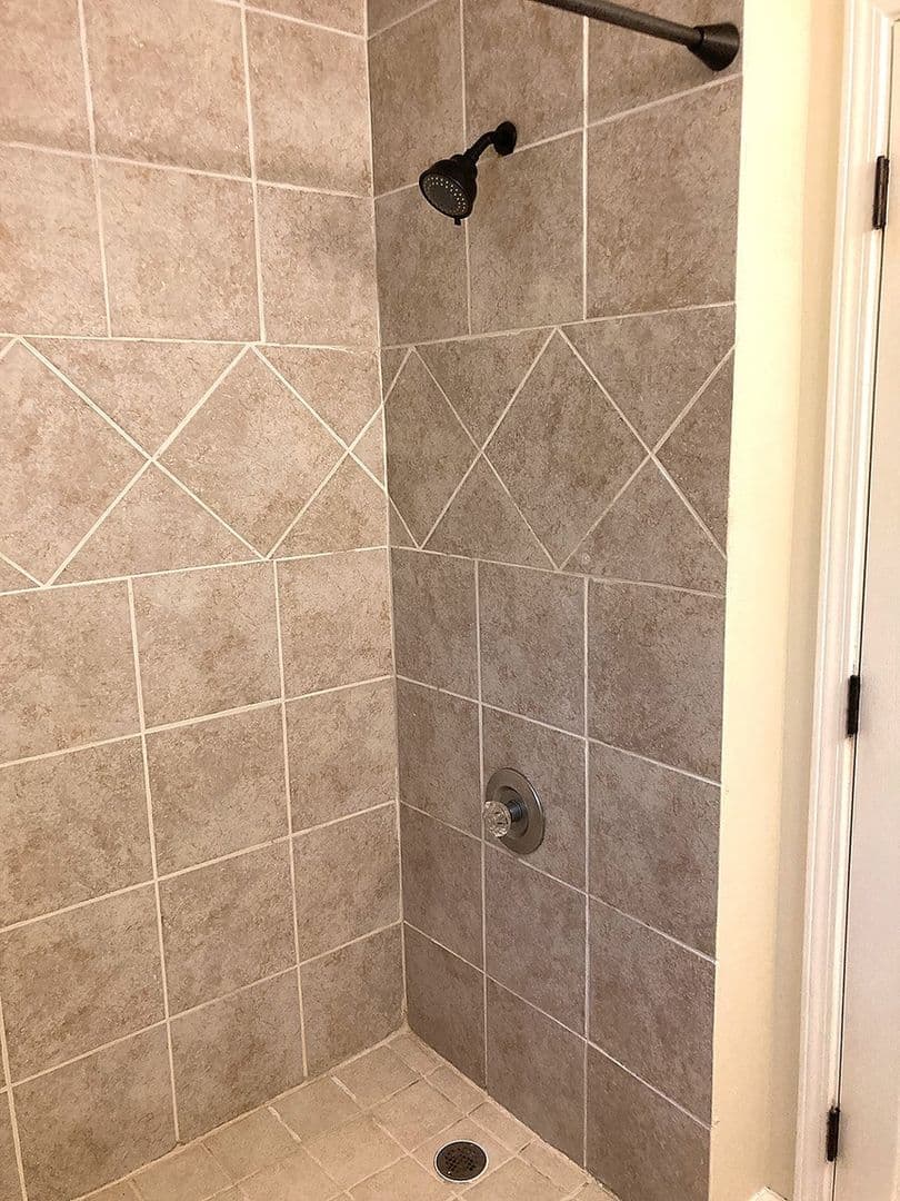 Villa Rica House: 1370 Fernwood Ct