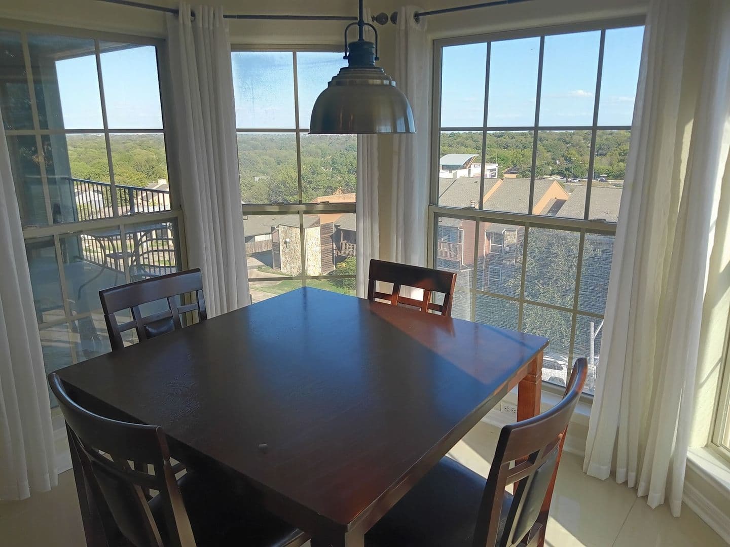 Austin Condo: 6810 Deatonhill Dr