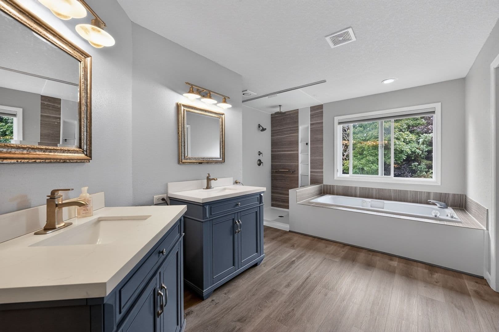 Tualatin House: 19227 Sw 55th Ct