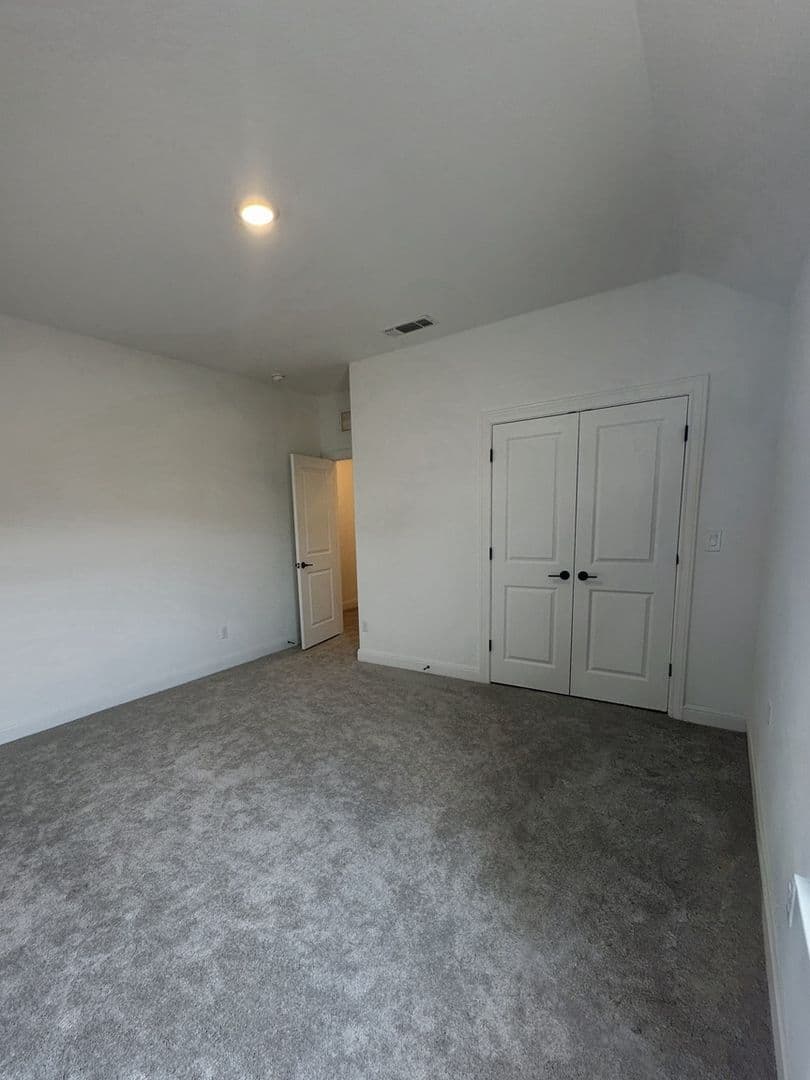Liberty Hill House: 240 Canyoncrest Way