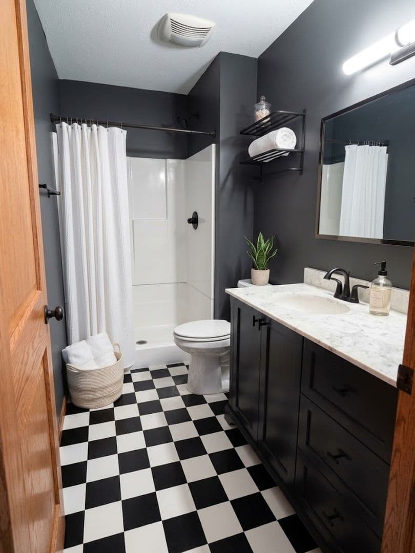 Belle Plaine House: 936 Ivy Hills Rd