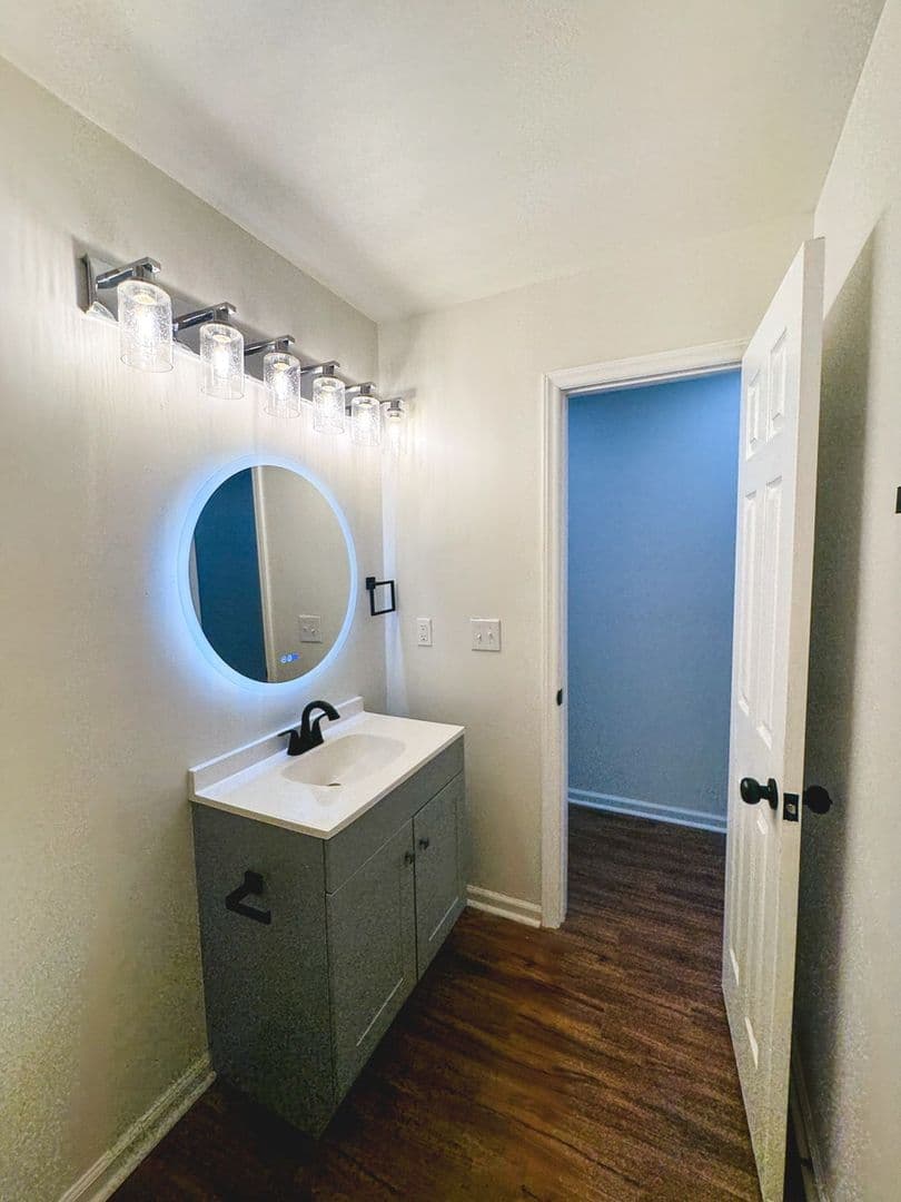 Charlotte House: 2801 Wedgefield Dr