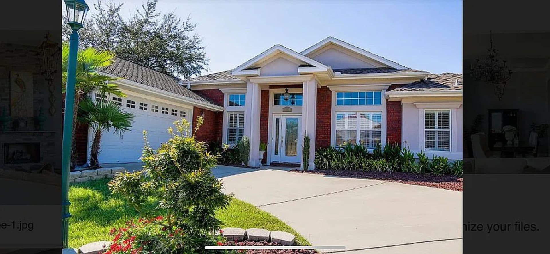 Crestview House: 4602 Chanan Dr
