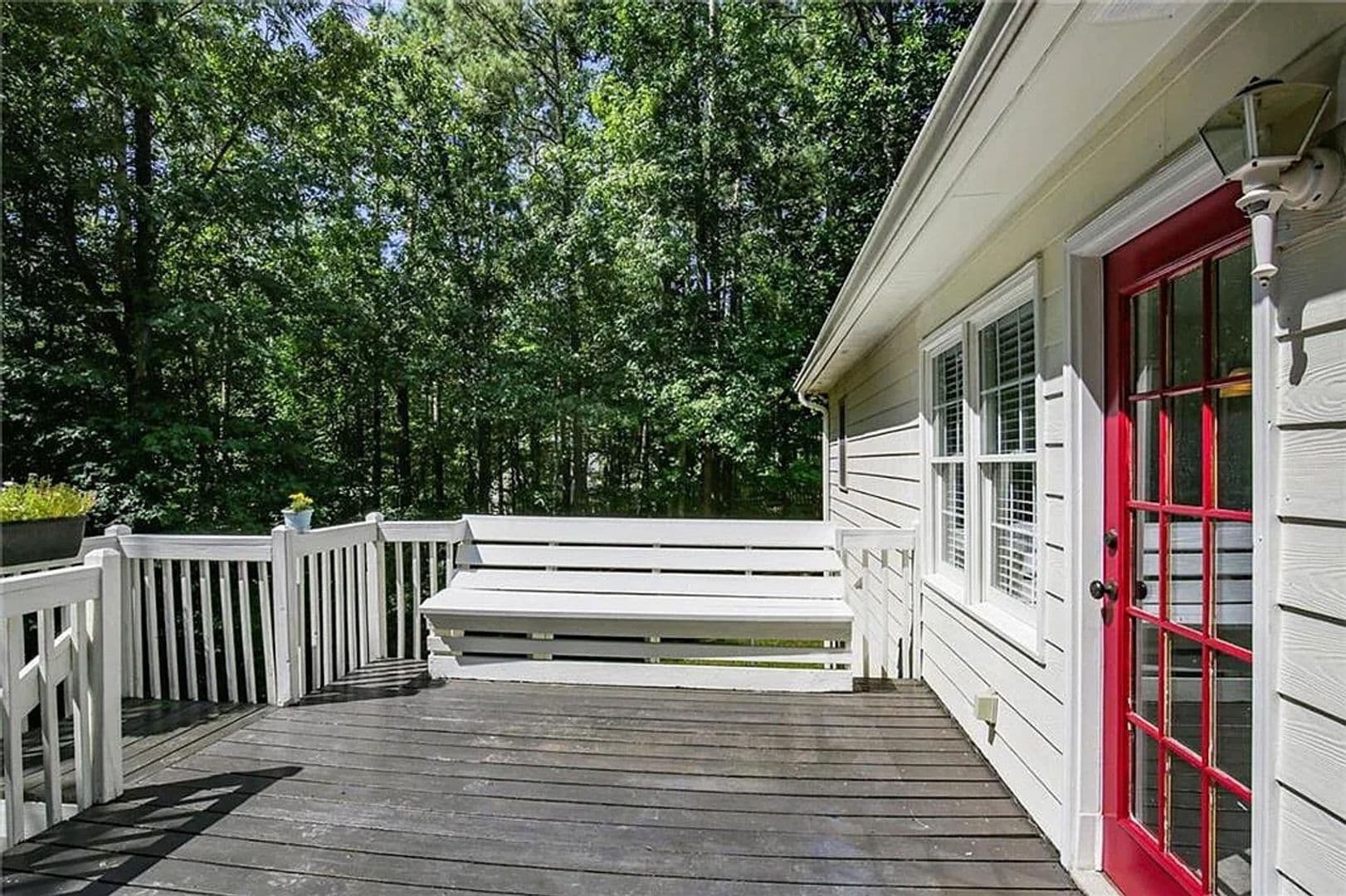 Villa Rica House: 1370 Fernwood Ct