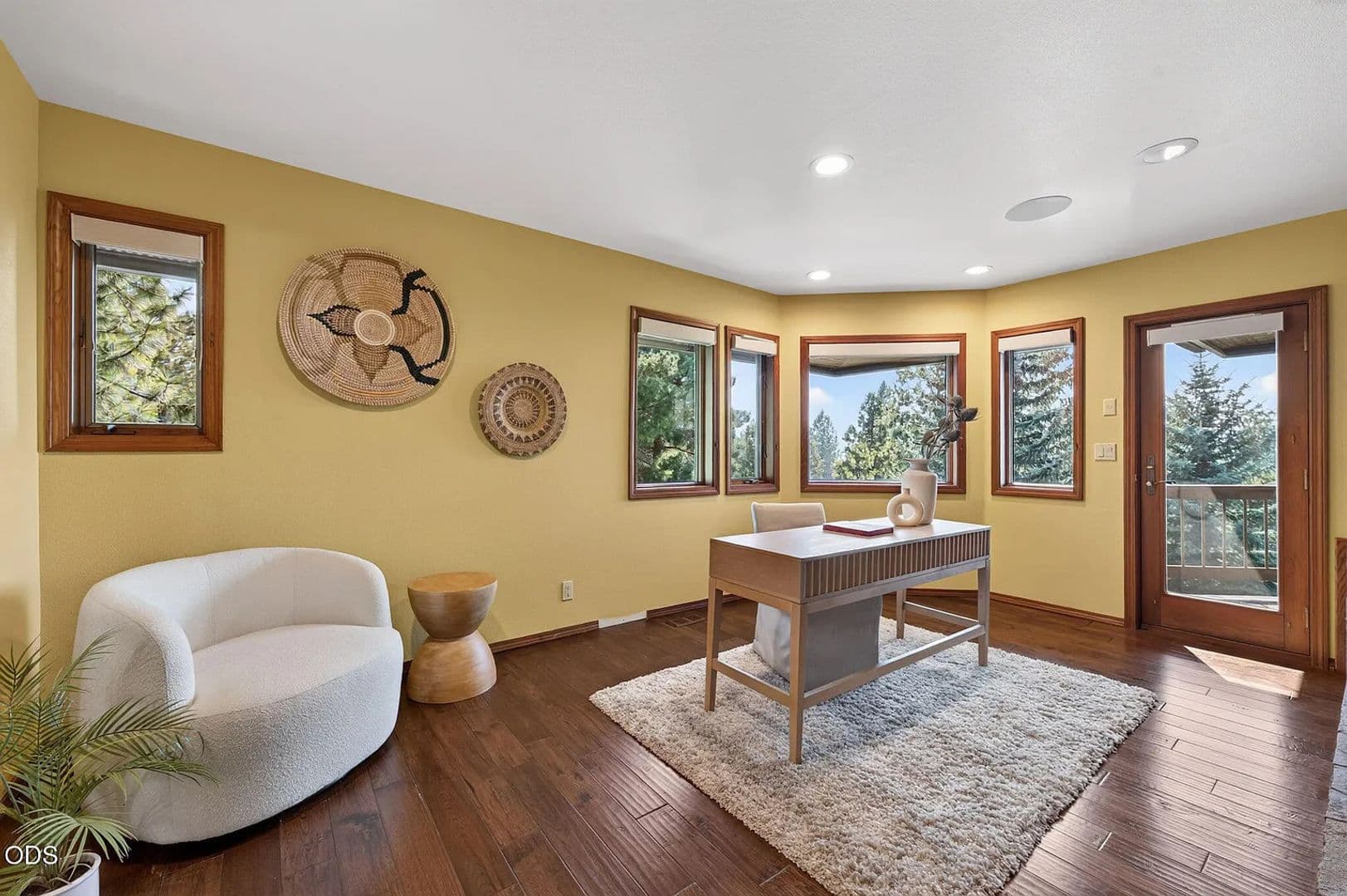 Bend House: 2889 Nw Starview Dr