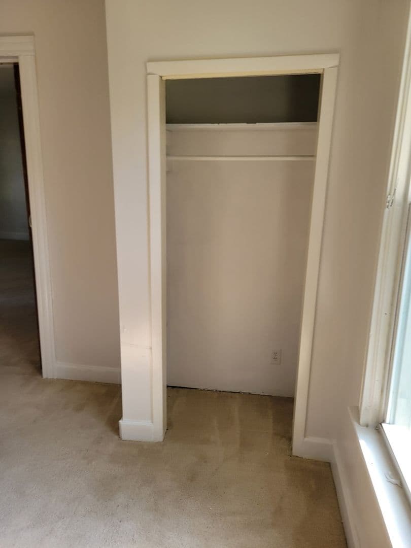 Saginaw Townhome: 1420 Adams St
