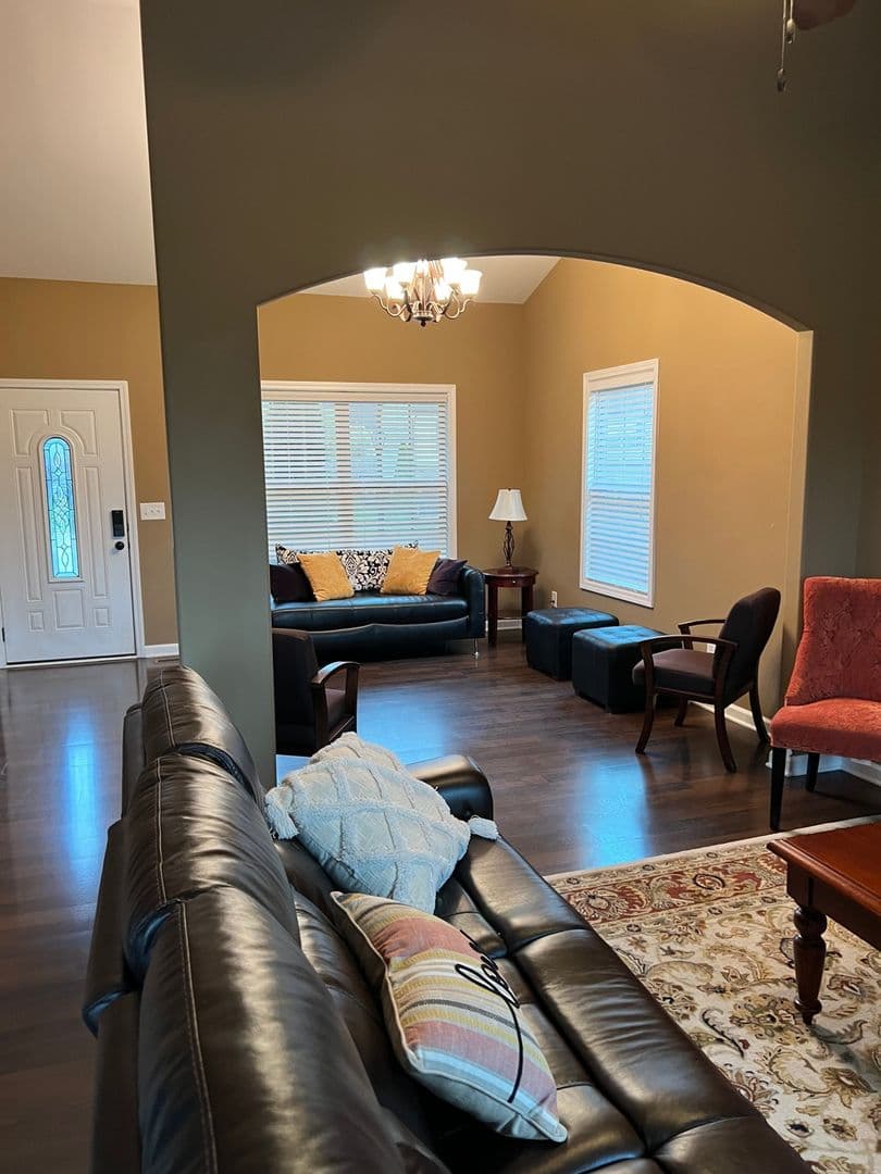 Clarksville House: 3369 Wiser Dr