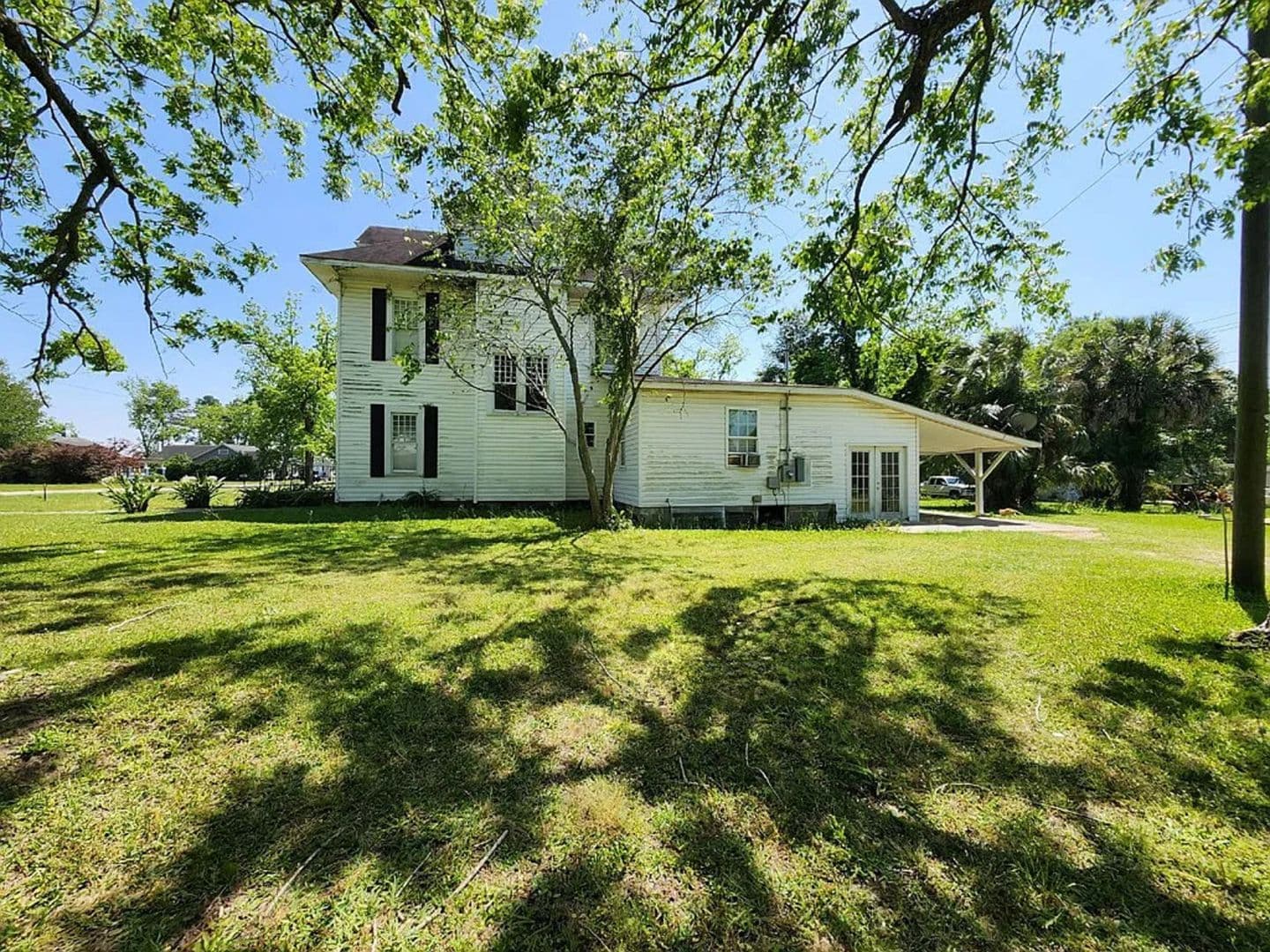 Ocilla House: 314 N Irwin Ave