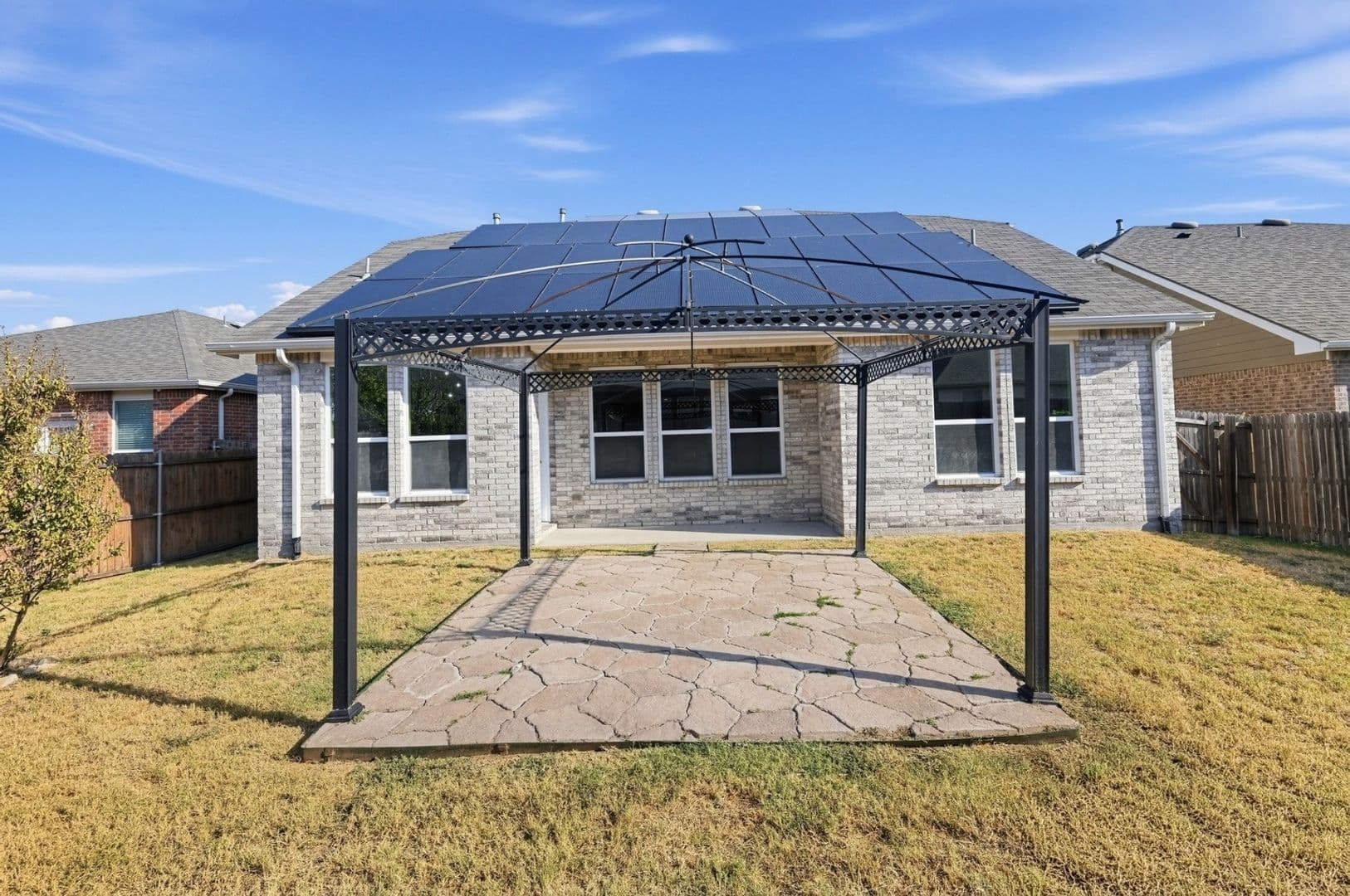 Fort Worth House: 517 High Desert Dr
