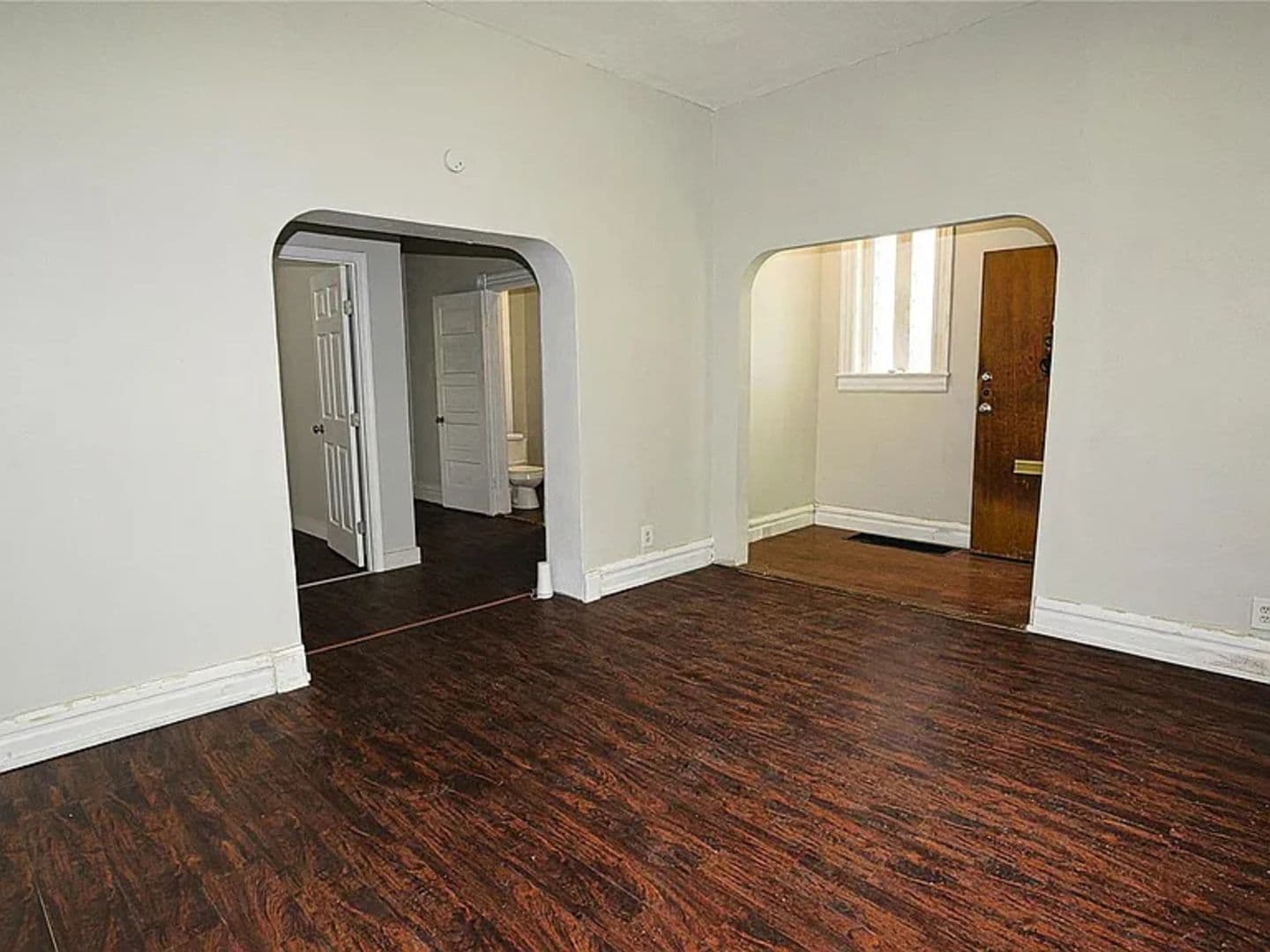 Saint Louis House: 5501 Putnam St