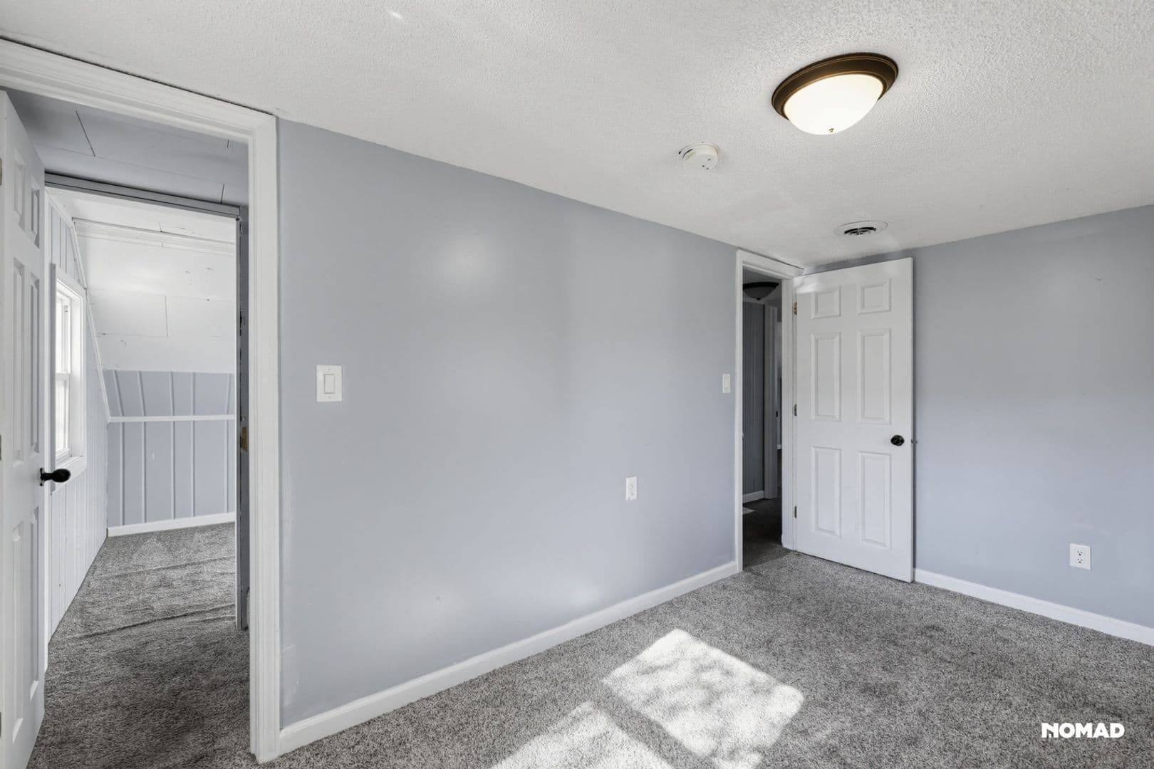 Minneapolis House: 5149 University Ave NE