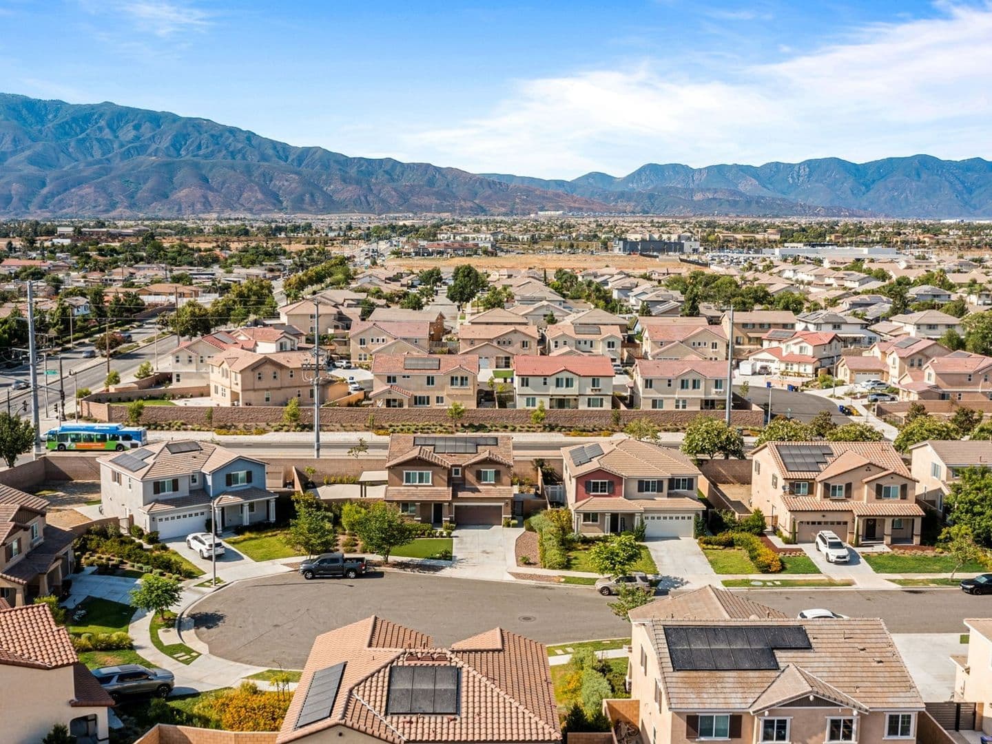 Fontana House: 16136 Twinberry Ct