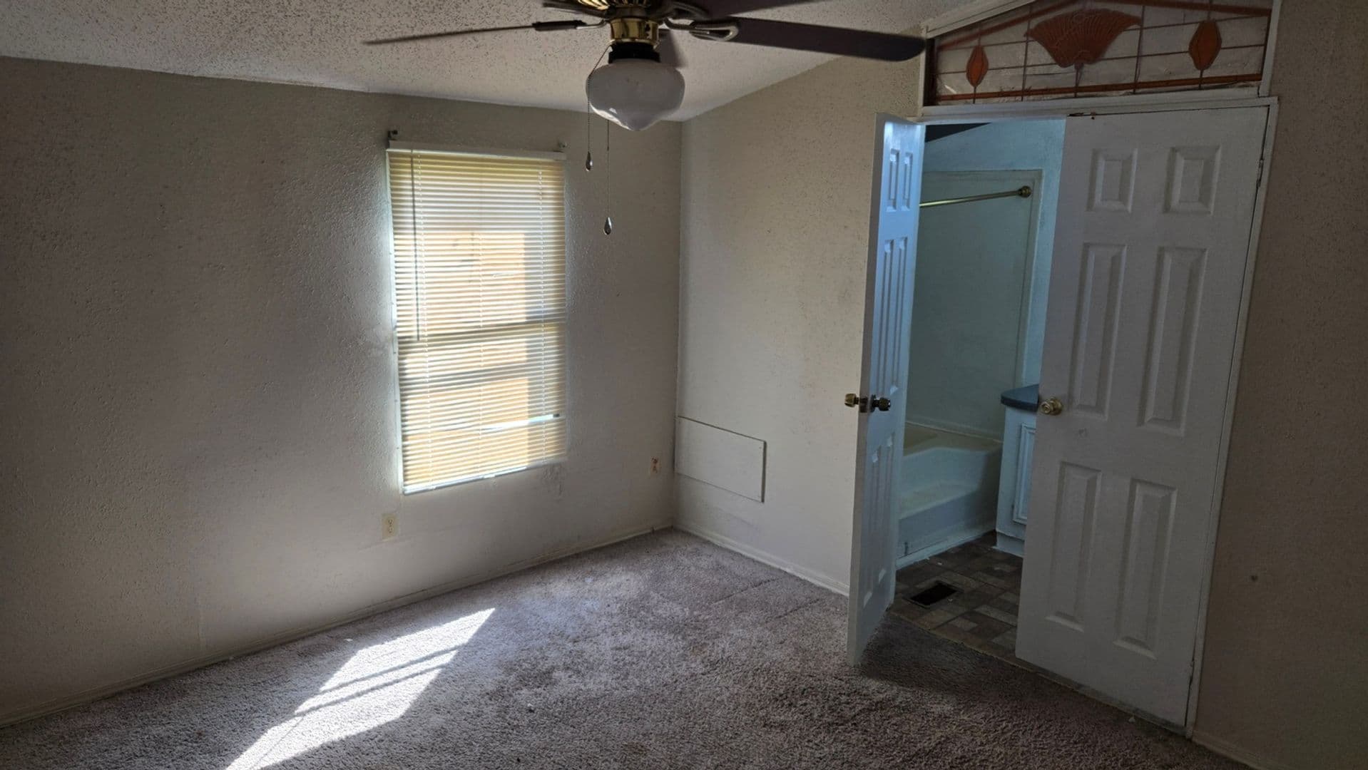 Fresno House: 617 Hickory St