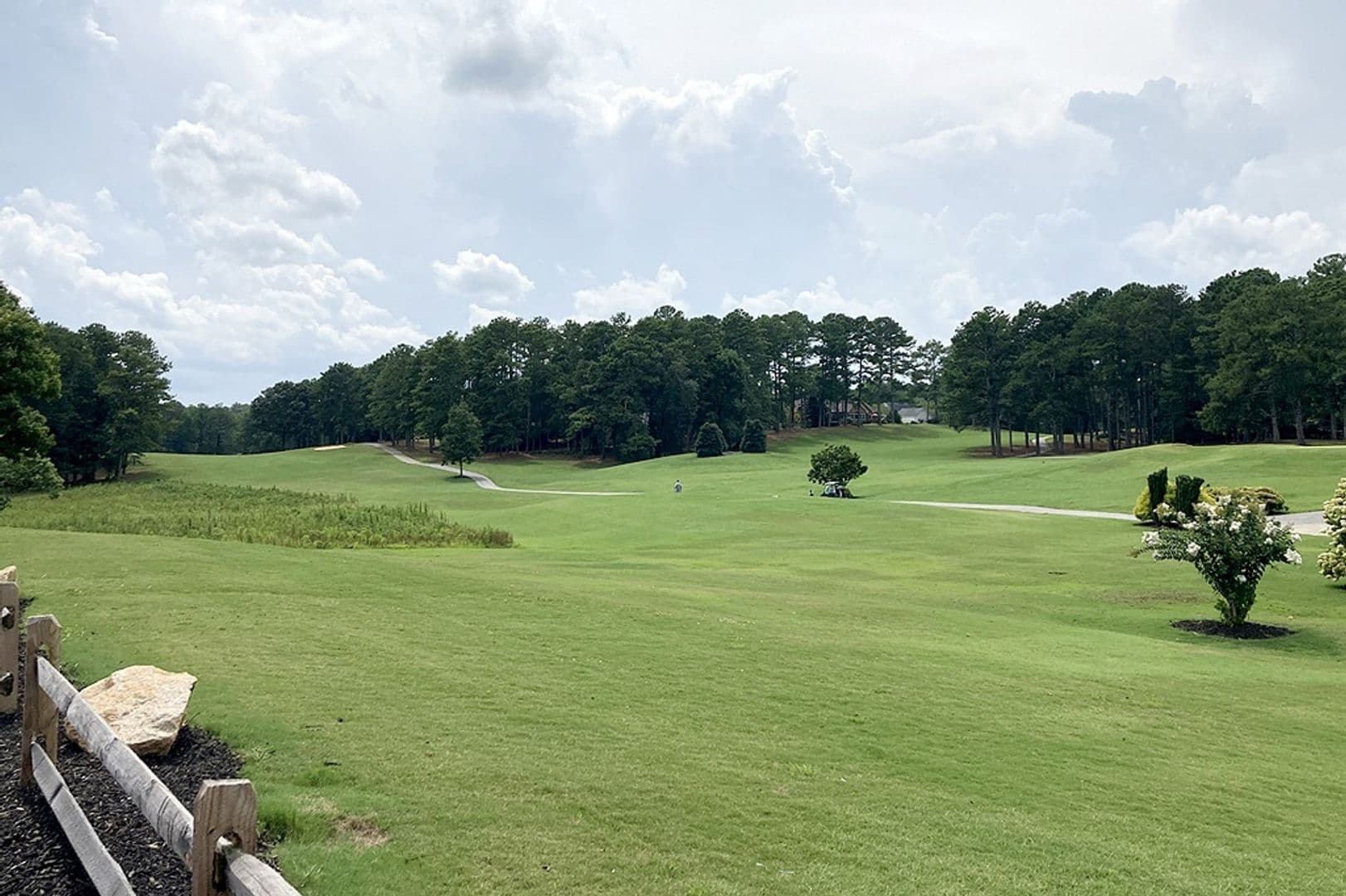 Villa Rica House: 1370 Fernwood Ct
