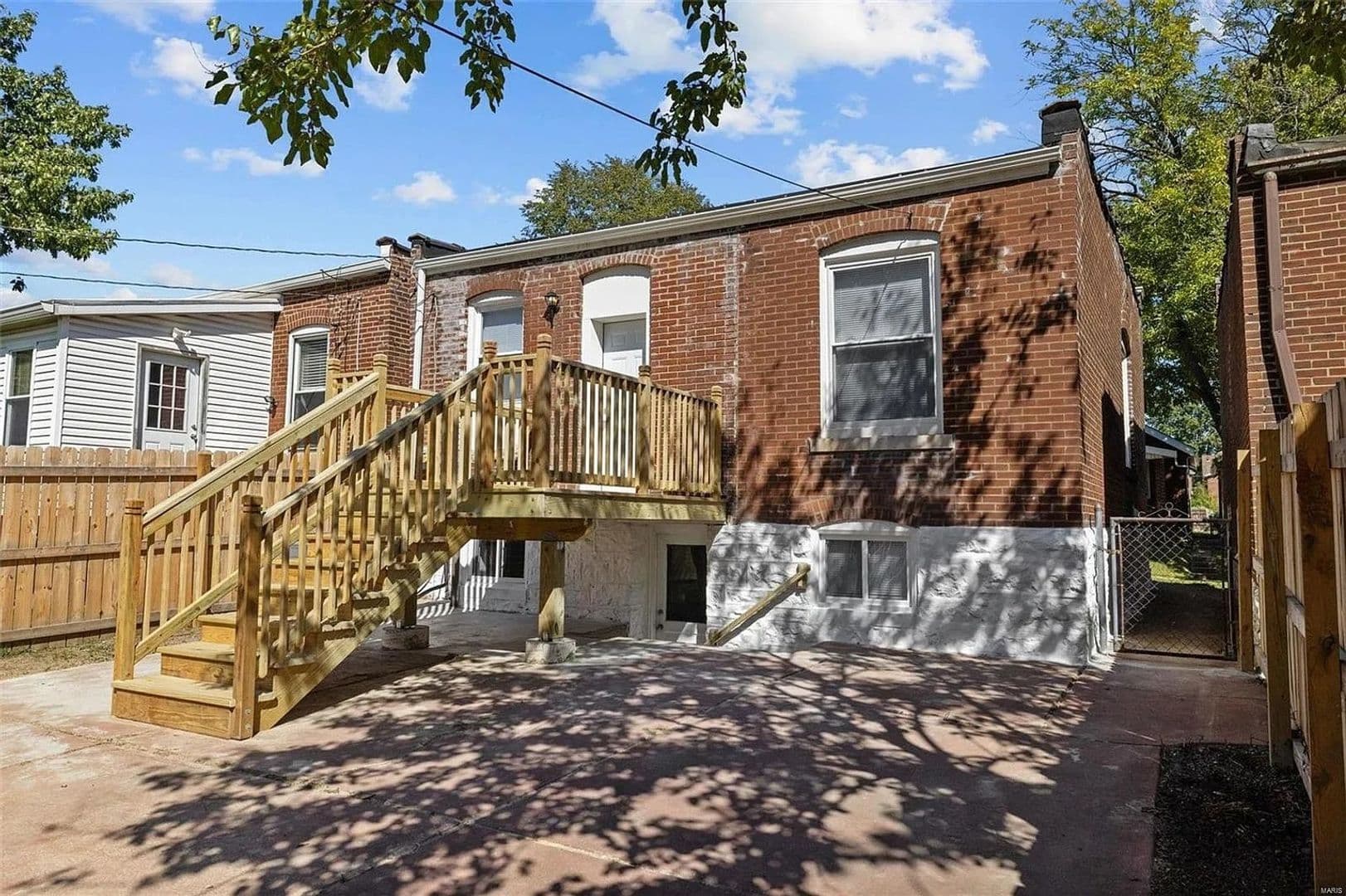 Saint Louis House: 4406 Ellenwood Ave