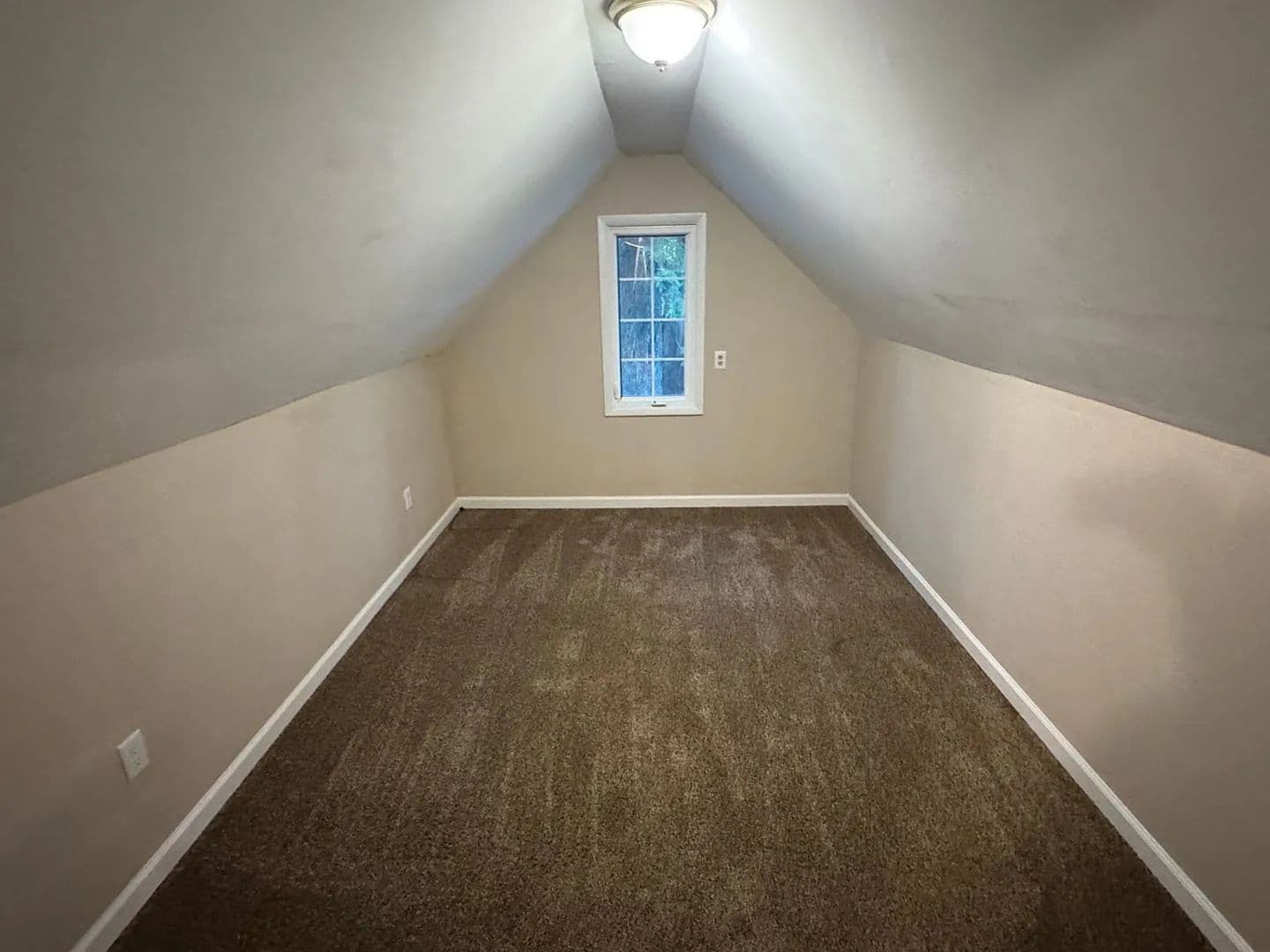 Peoria House: 315 W Nebraska Ave