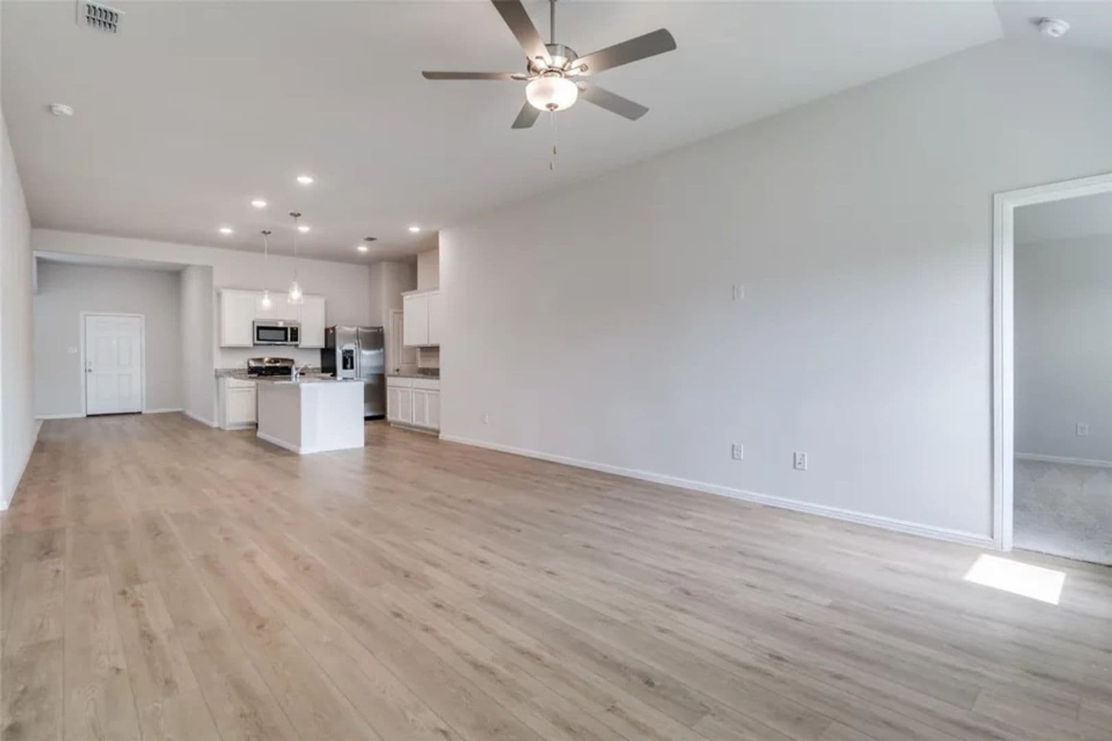 Royse City House: 213 Corcovado Ave