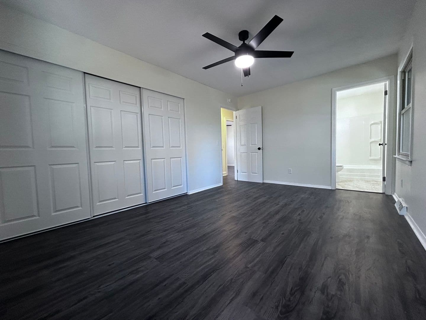 Columbia House: 3700 Cairnbrook Ct