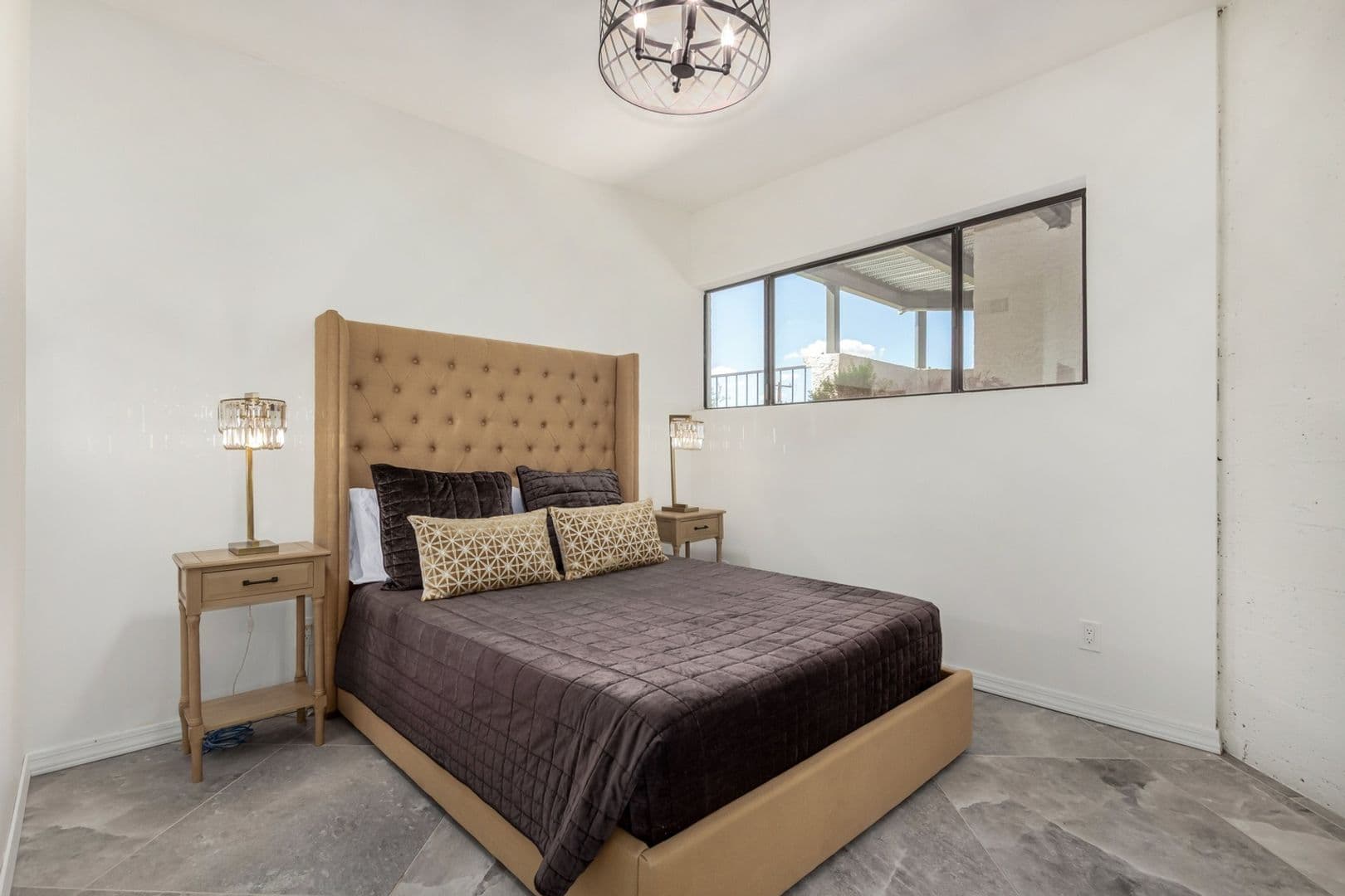 Phoenix House: 5655 N Camelback Canyon Dr