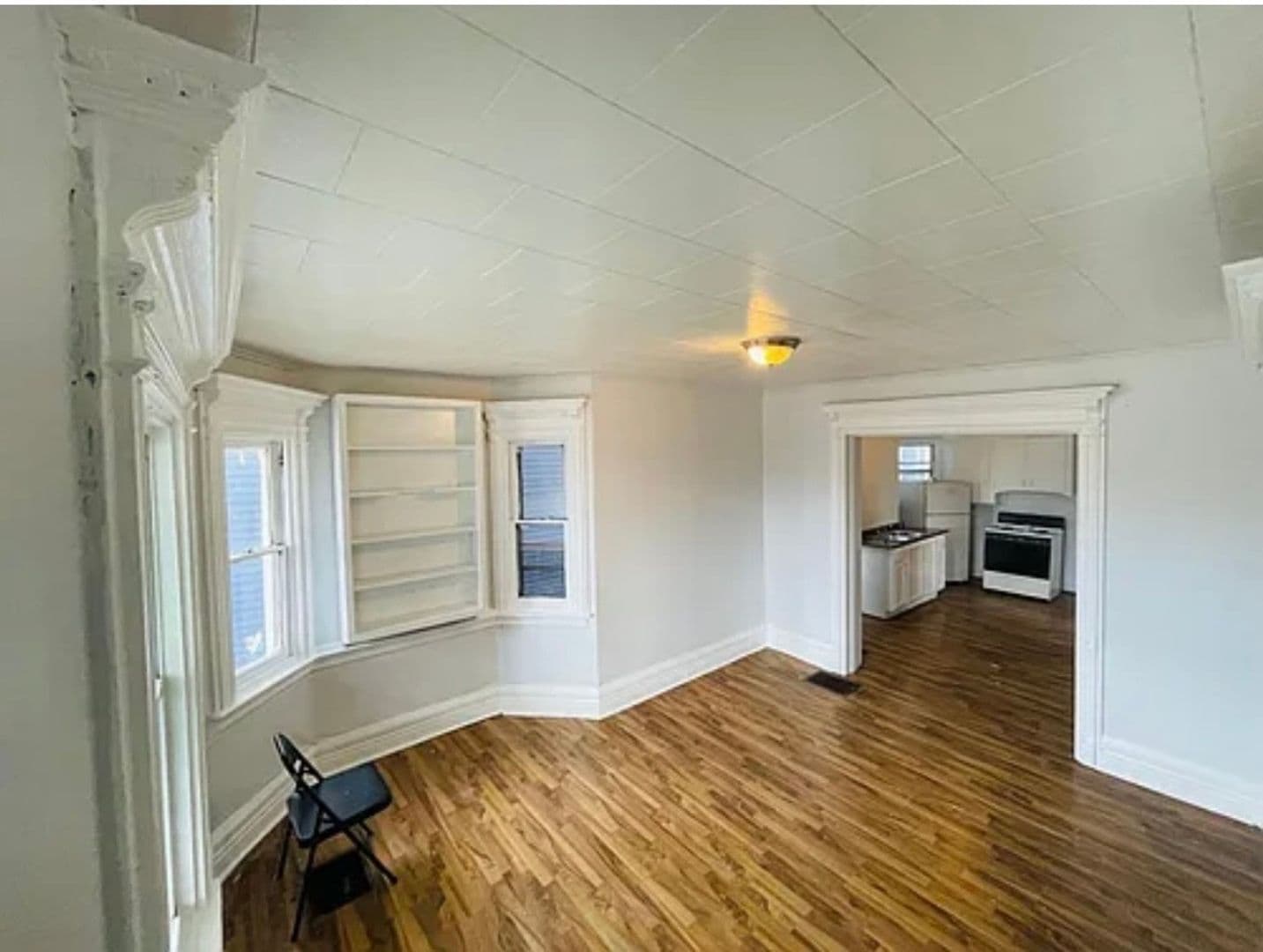 Buffalo Townhome: 327 Hampshire St