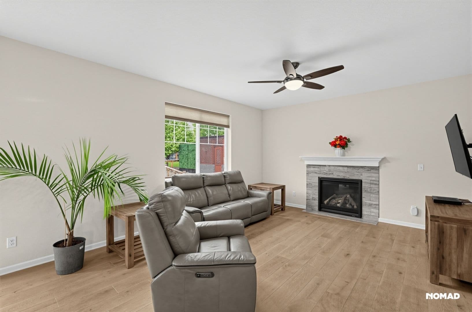 Aurora House: 7281 S Old Hammer Way