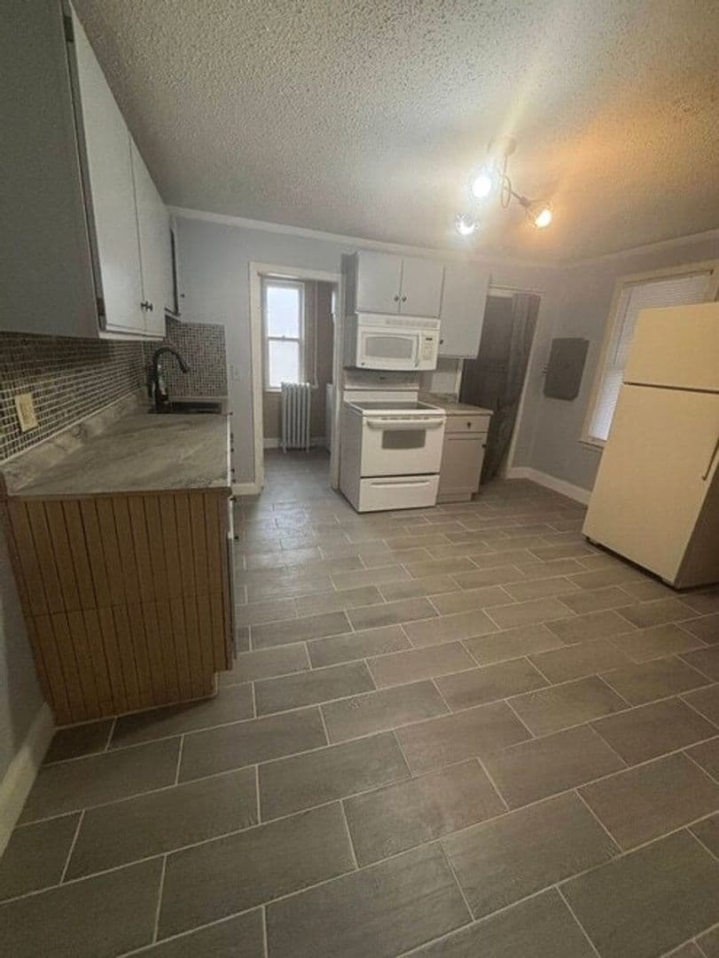 Saint Cloud Townhome: 620 8th Ave S