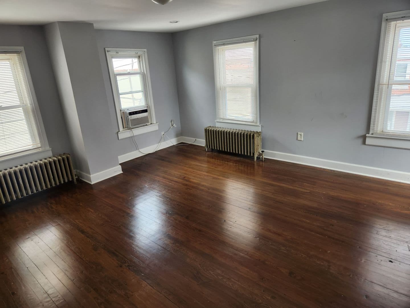 Clifton Heights Townhome: 32 S Penn St