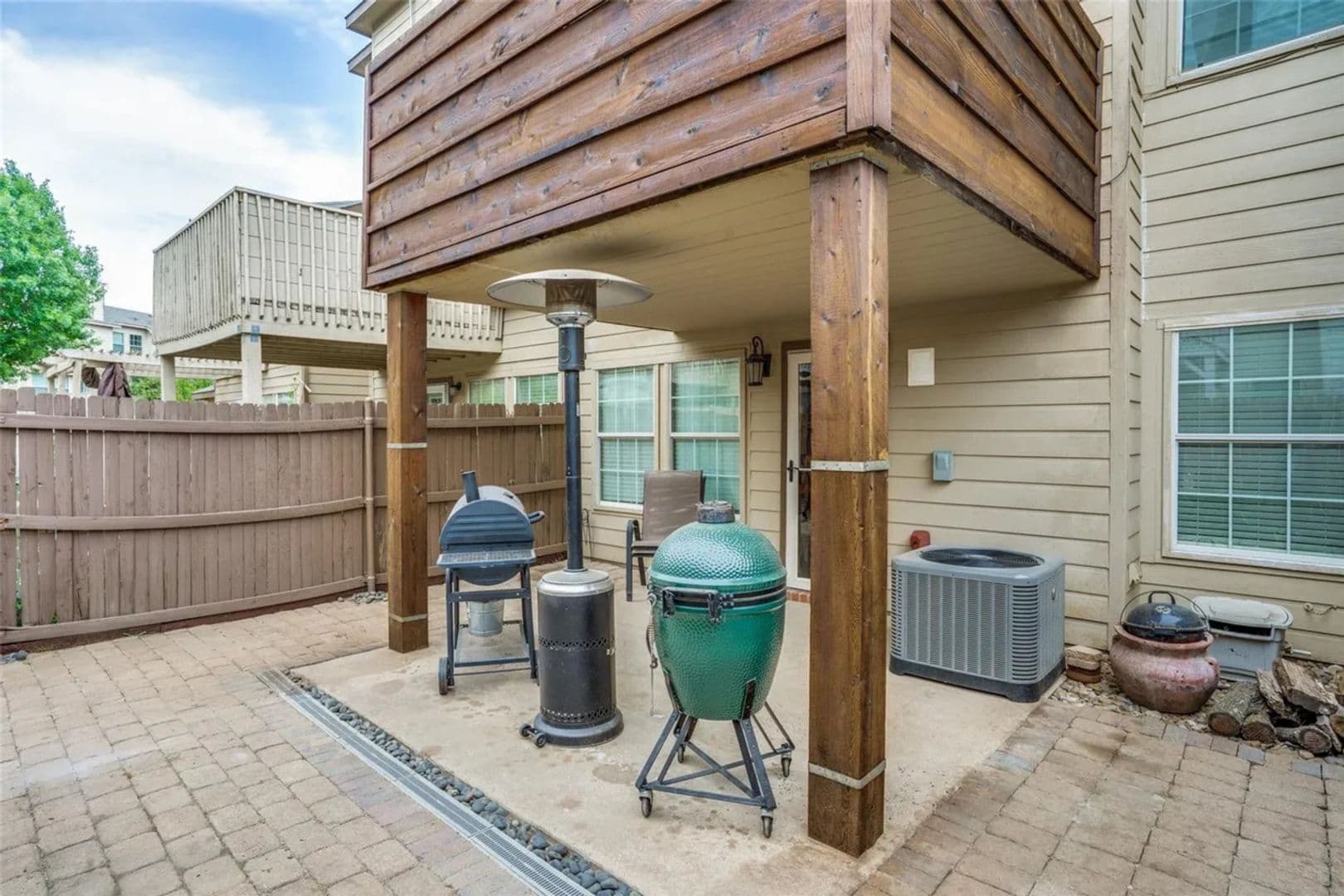 Euless House: 12629 Oceanside Dr