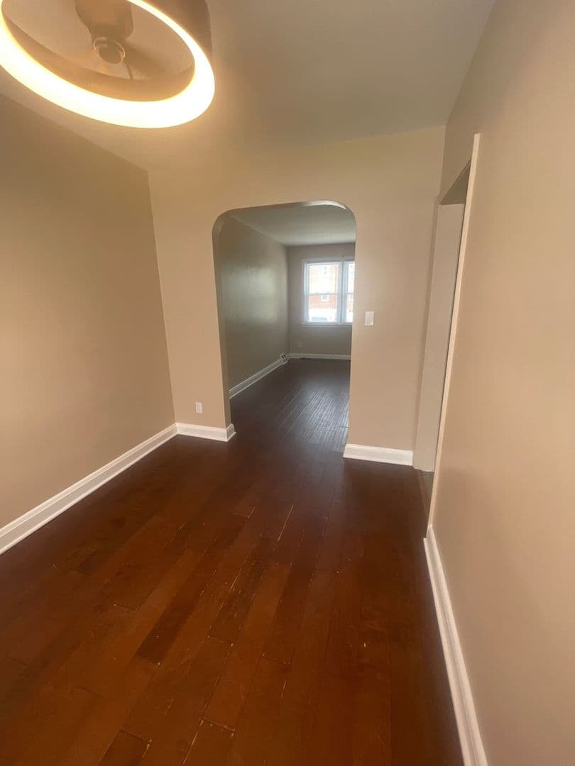 Essex House: 551 Welbrook Rd