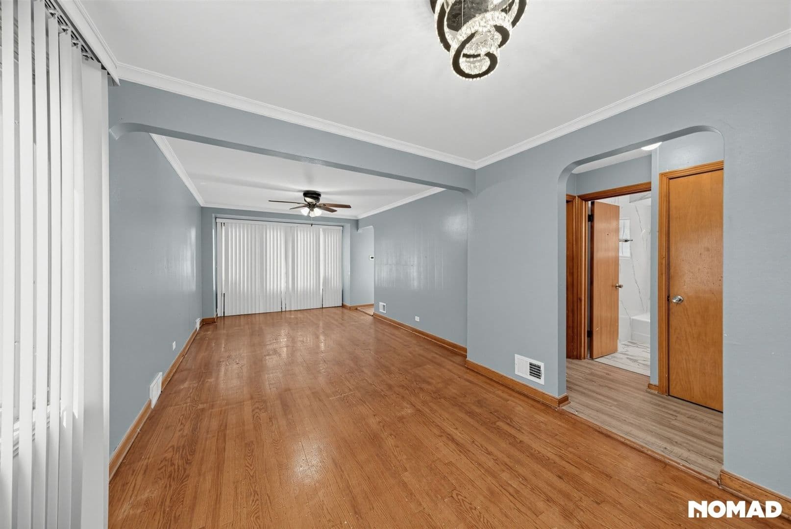 Dolton House: 14733 Ln Salle St