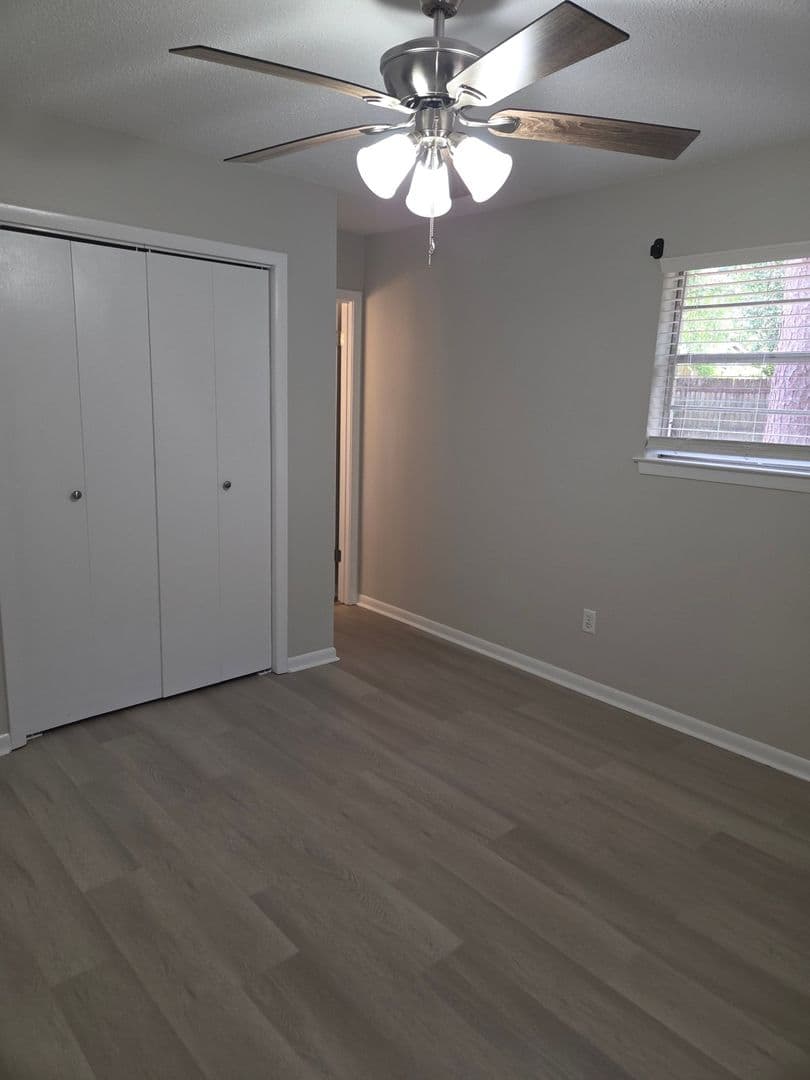 Crestview House: 503 Tall Pines St