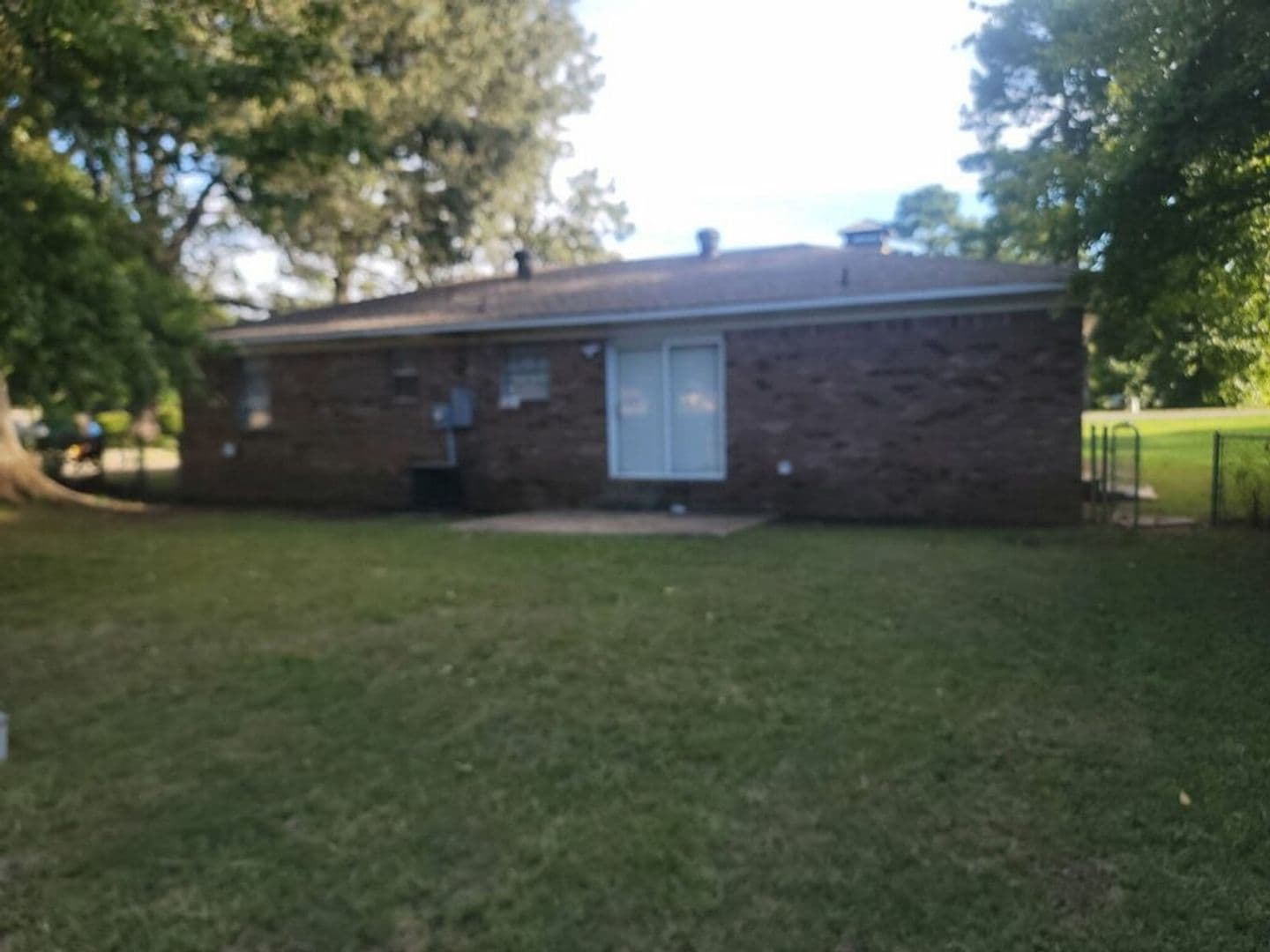 Jacksonville House: 1115 Ray Rd