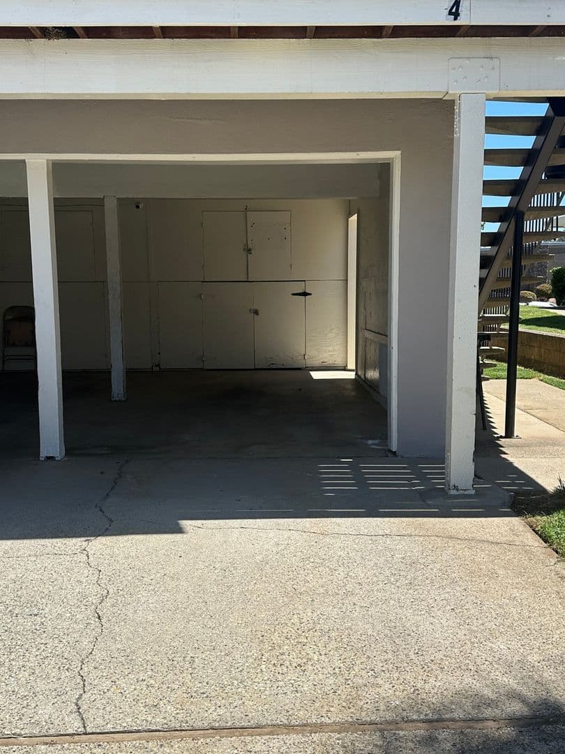Auburn Condo: 3673 Park Dr