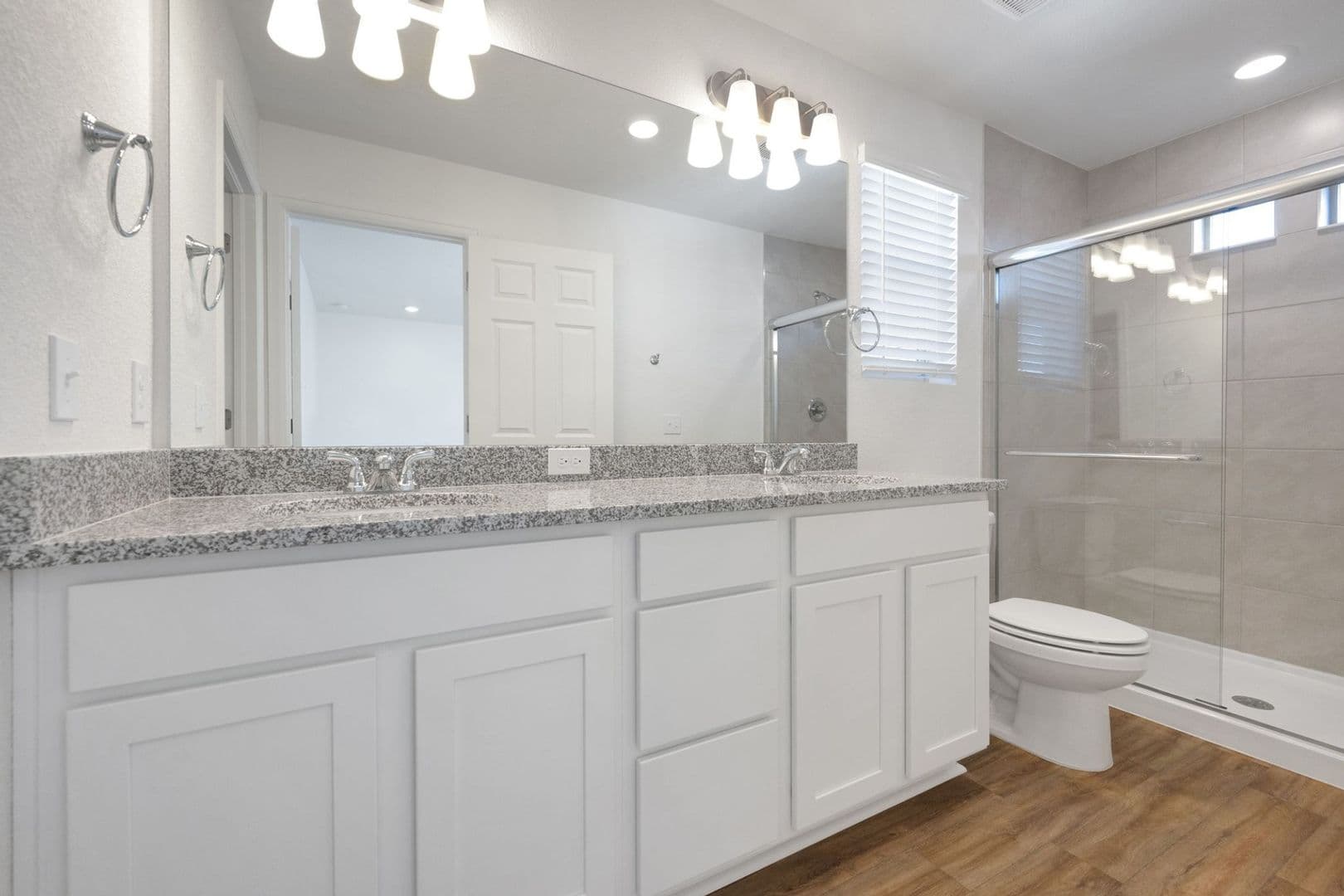 Commerce City House: 16131 E 111th Dr