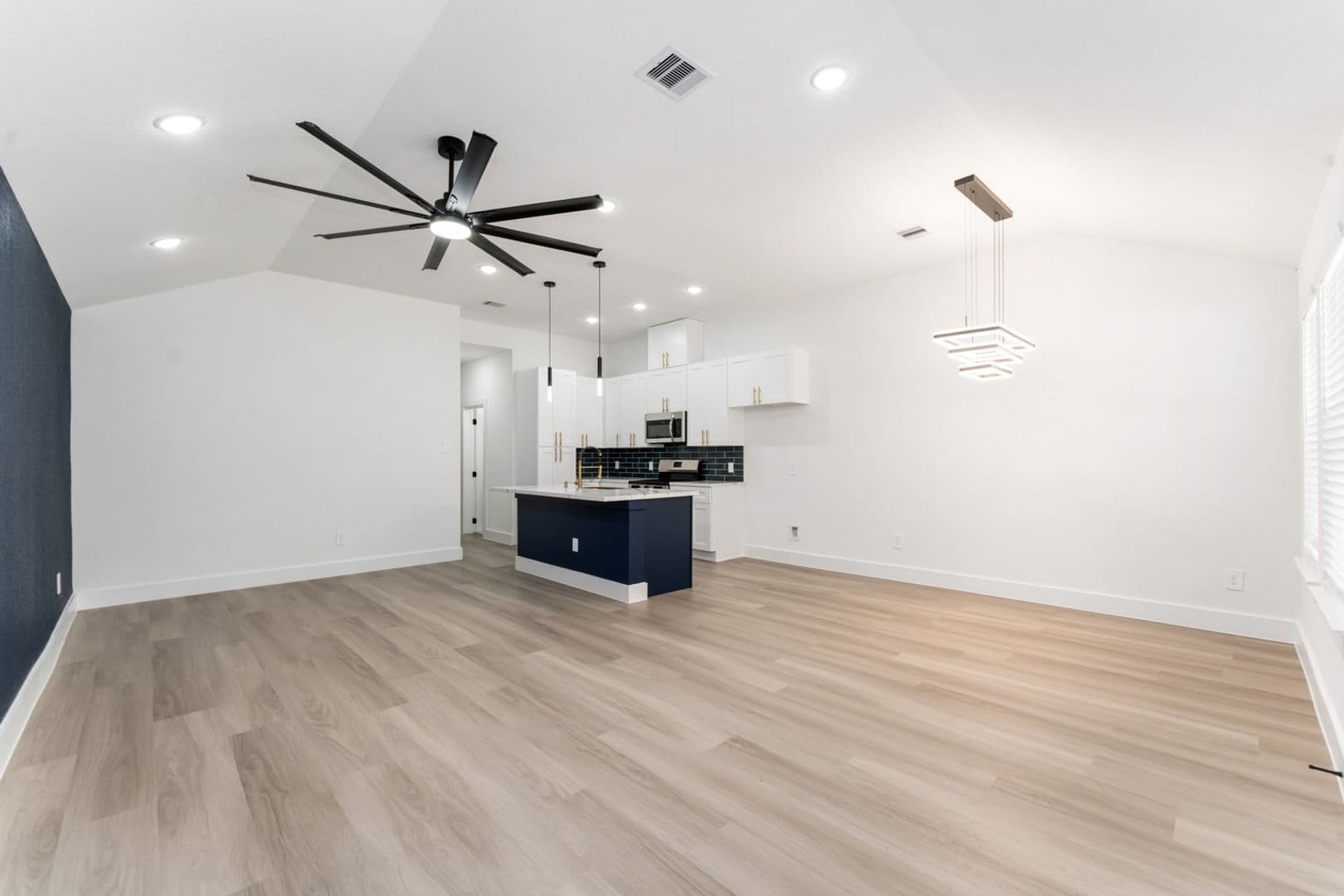 Houston Townhome: 9406 Sandra St