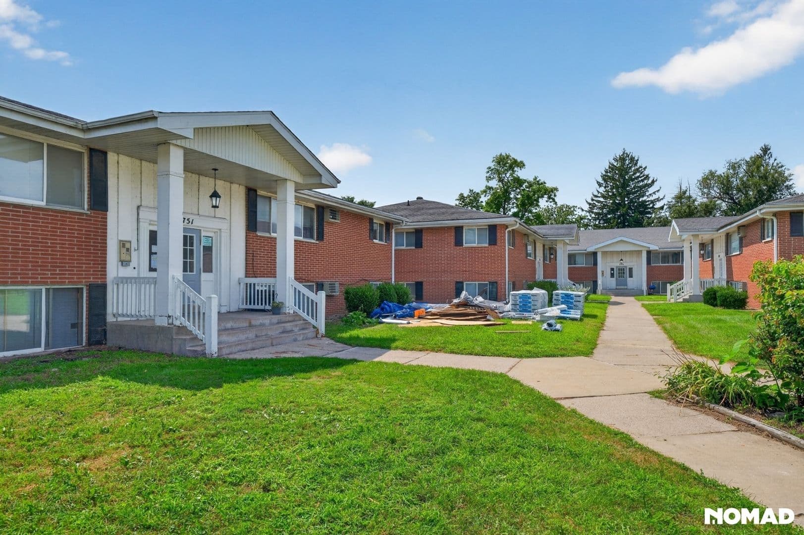Kankakee Townhome: 751 N 5th Ave