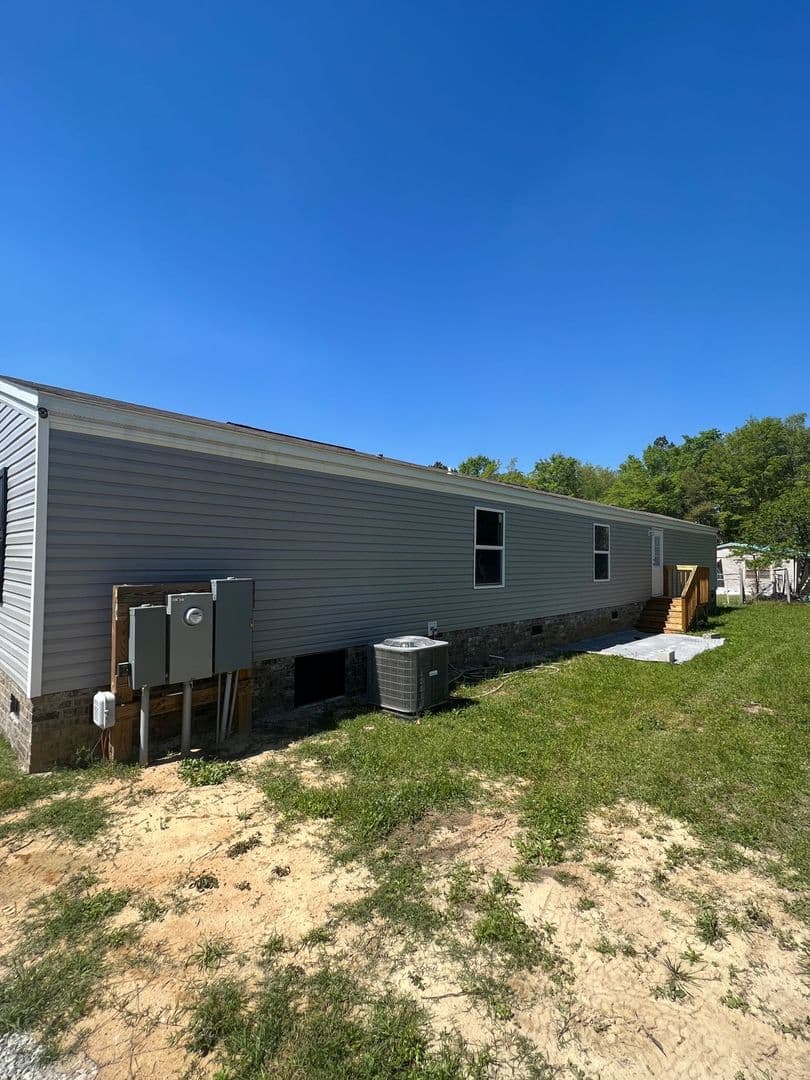 Waynesboro House: 292 N Plantation Rd