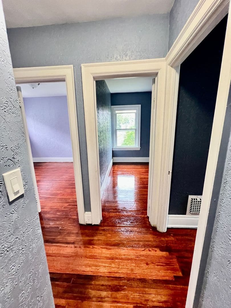 Buffalo Townhome: 313 Lasalle Ave