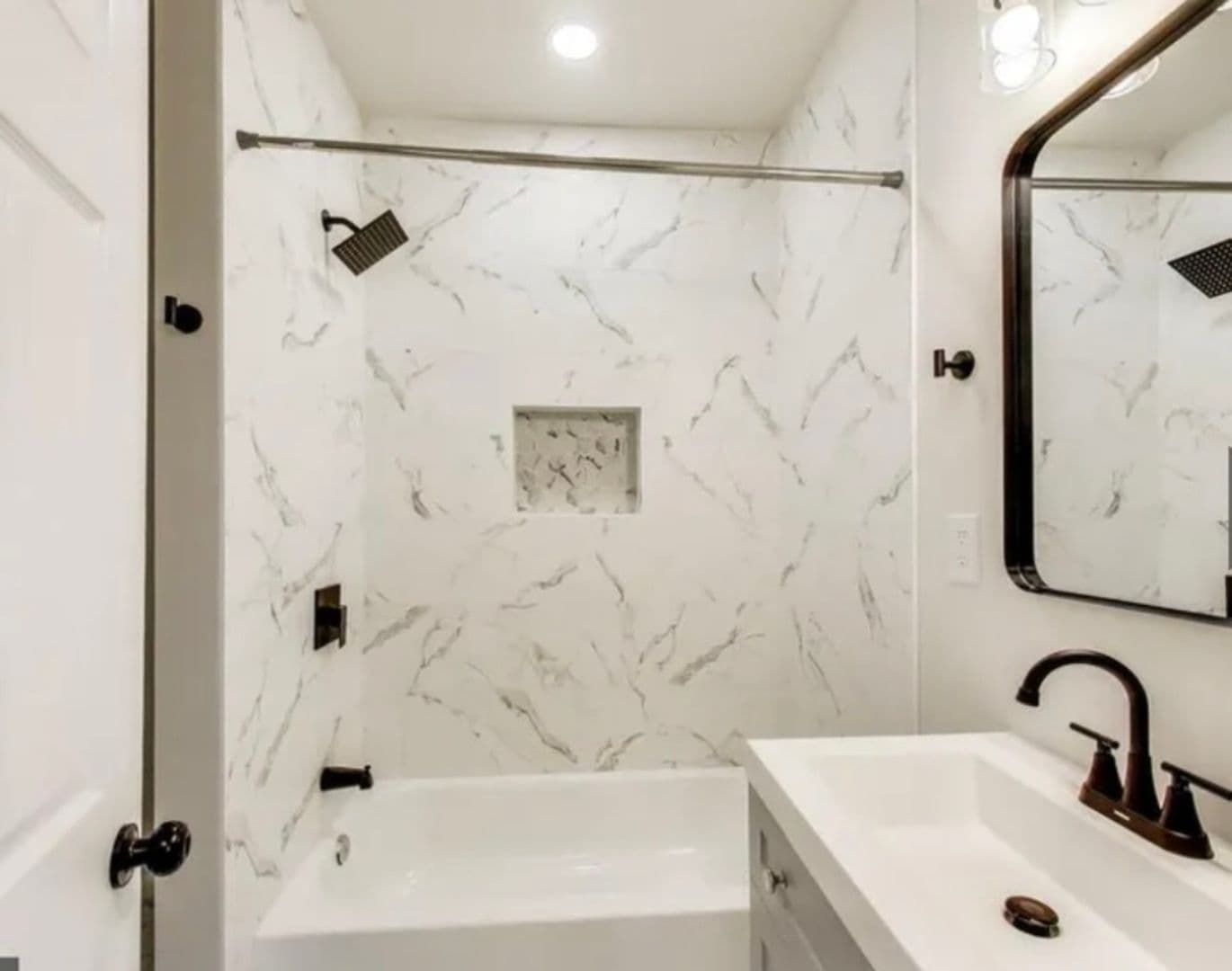 Baltimore Townhome: 1 Maple Ave