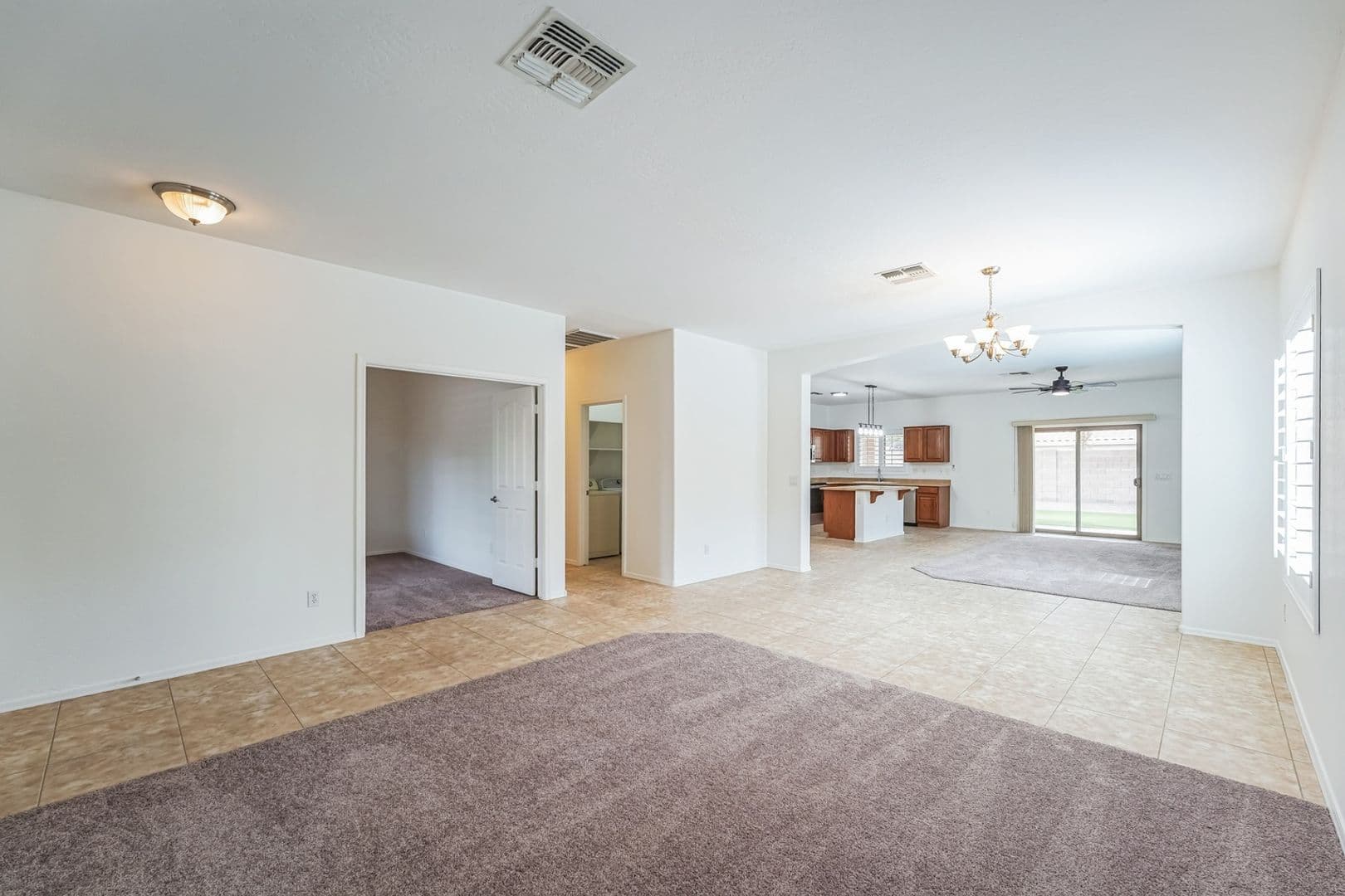 Gilbert House: 1268 E Birdland Dr