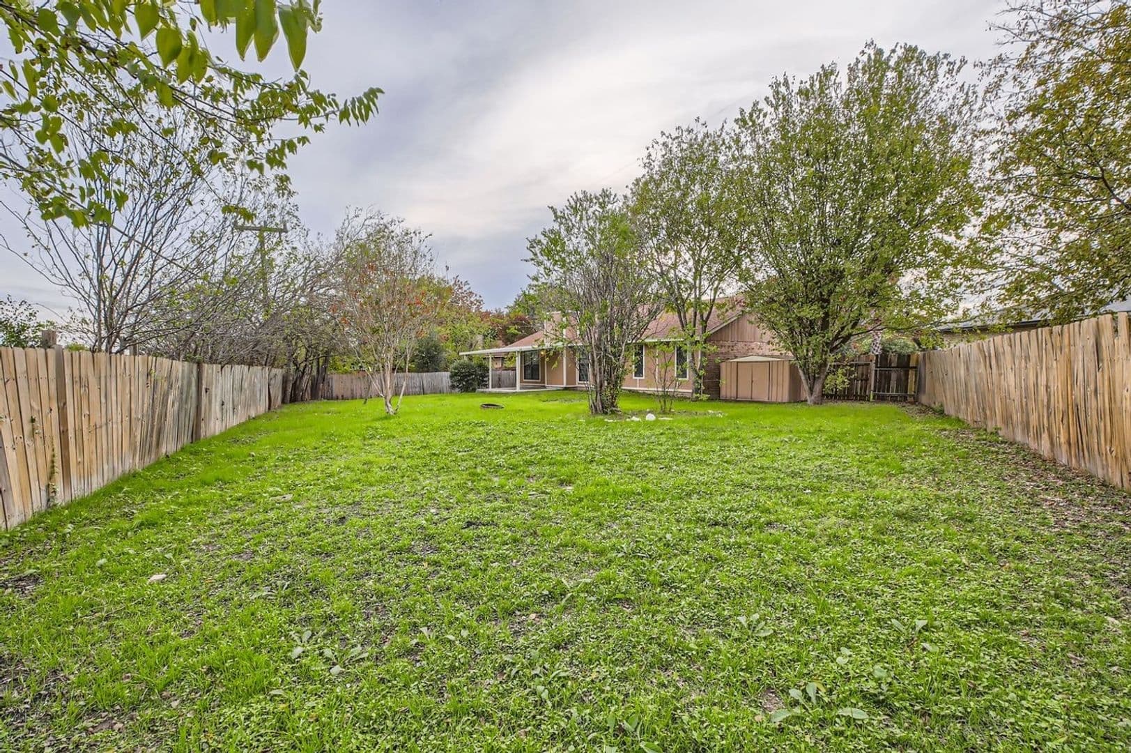 San Antonio House: 4514 Dove Lake St