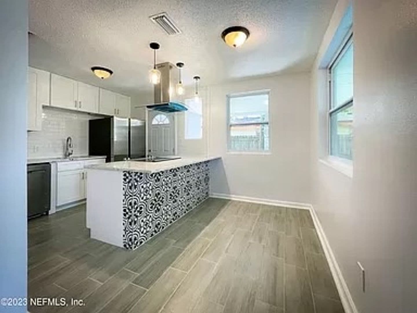 Jacksonville House: 7417 Laura St N