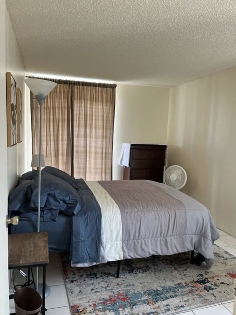Honolulu Condo: 2452 Tusitala St