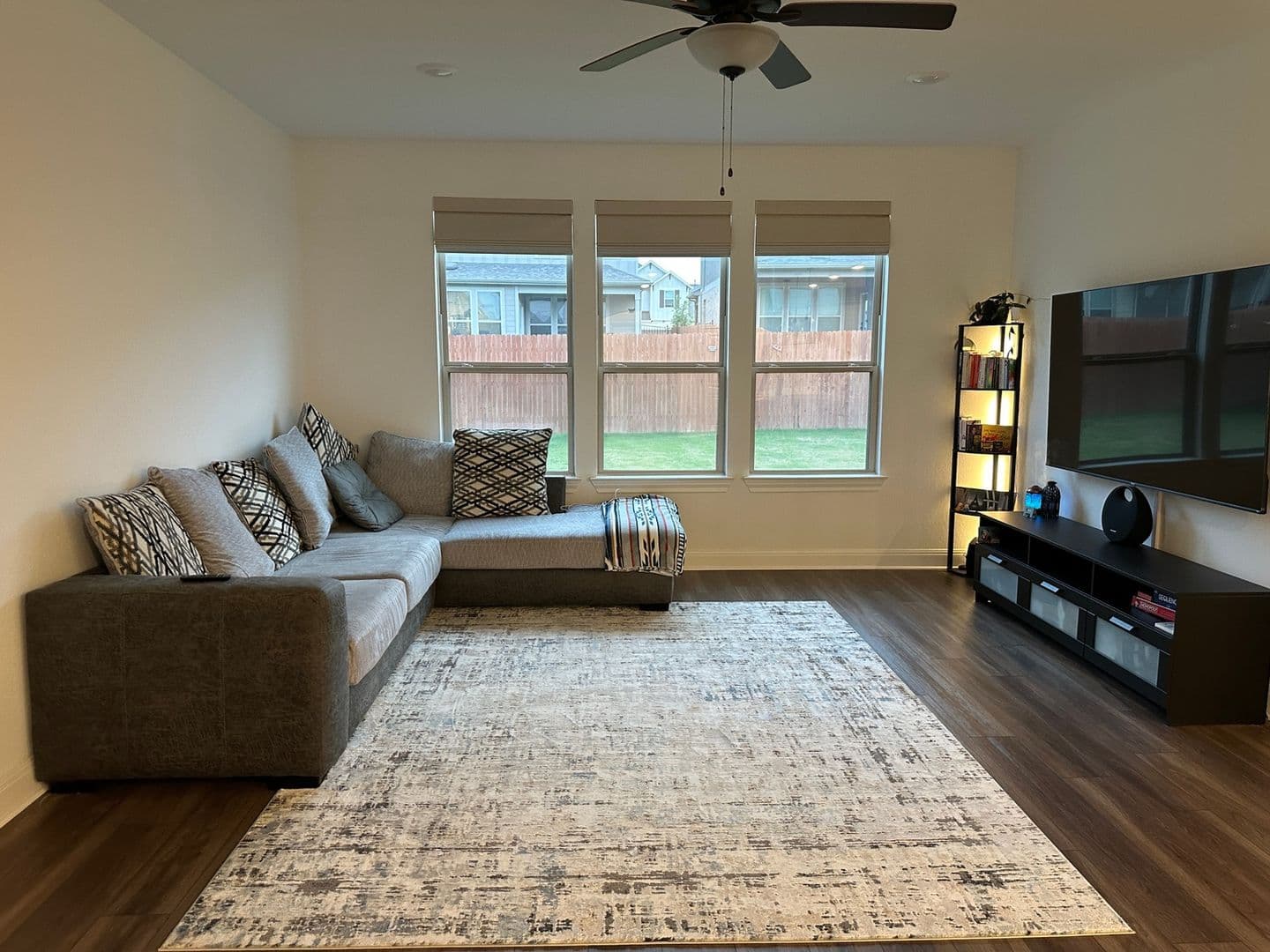 Liberty Hill House: 240 Canyoncrest Way